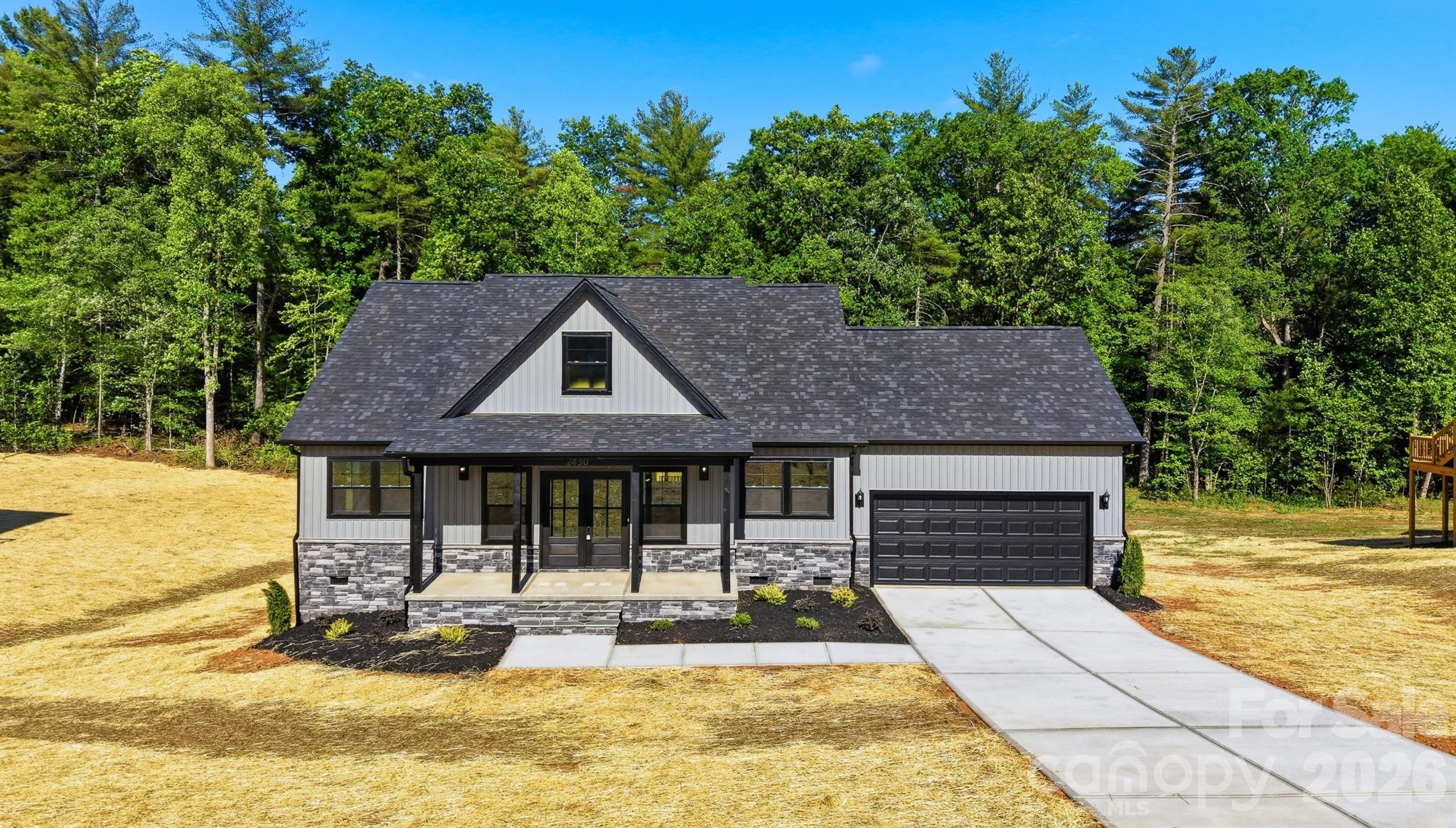 2430 Kimberly Avenue property