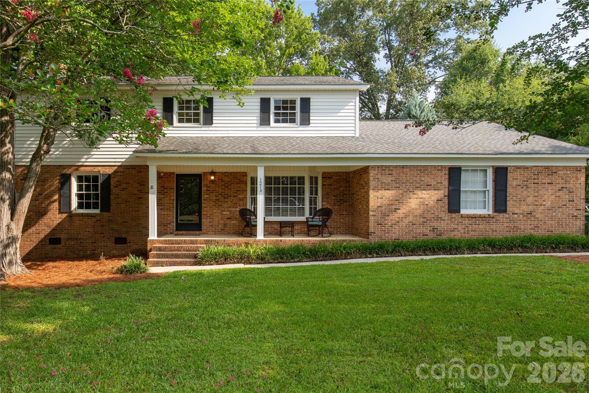 1214 Hawthorne Road