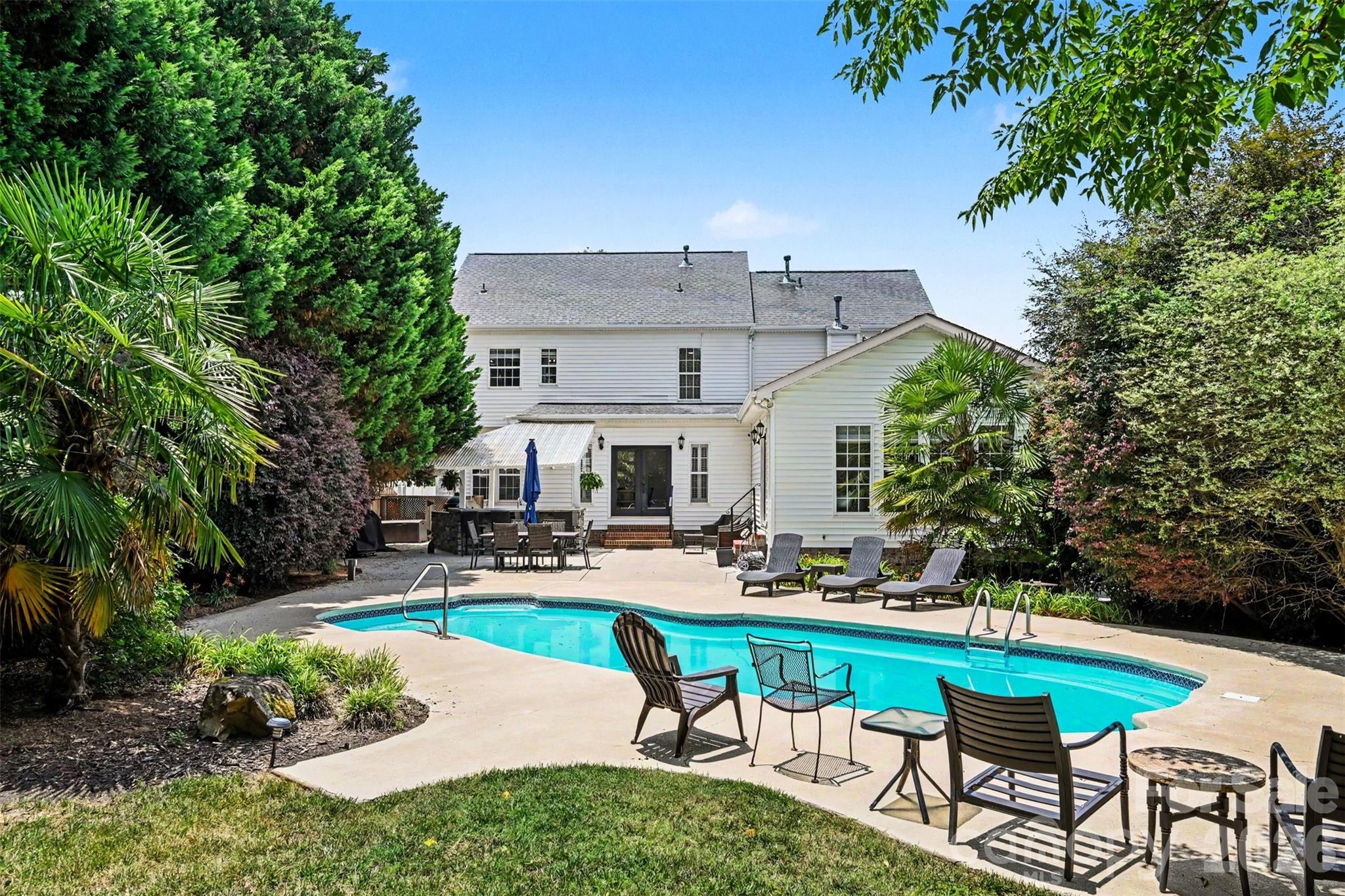 2442 Smith Cove Road