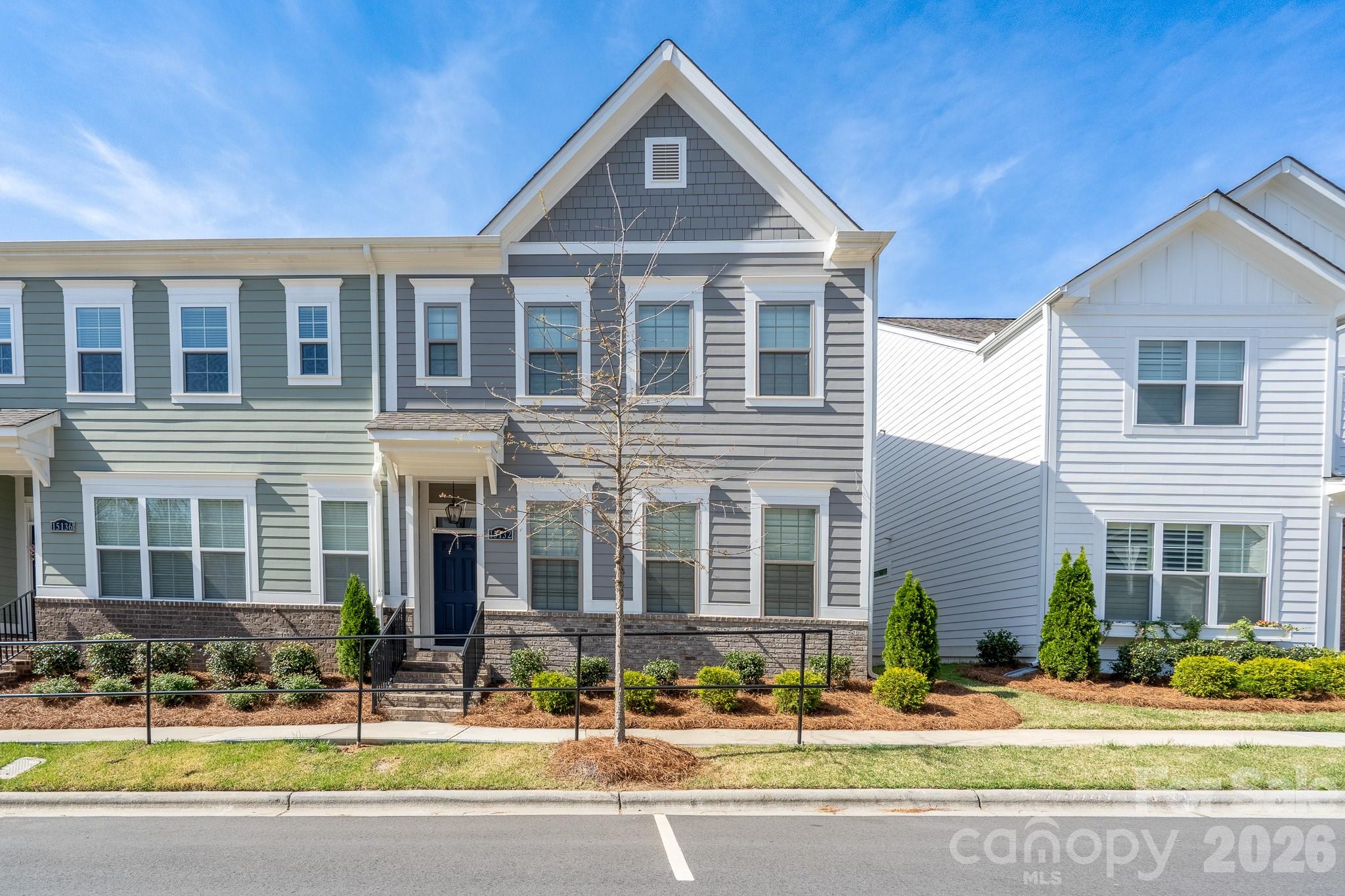 15132 Rocky Bluff Loop