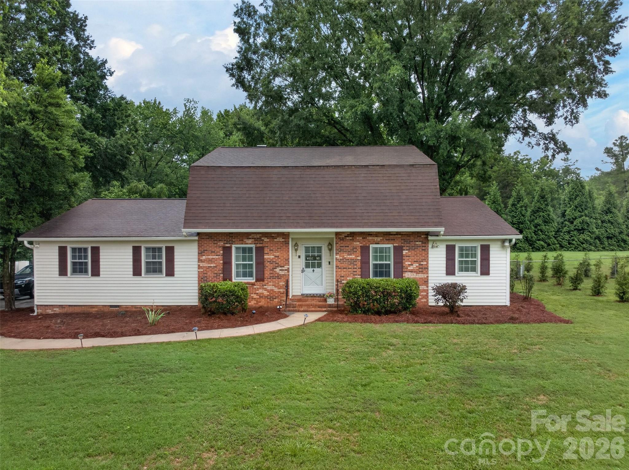 140 Raintree Road property