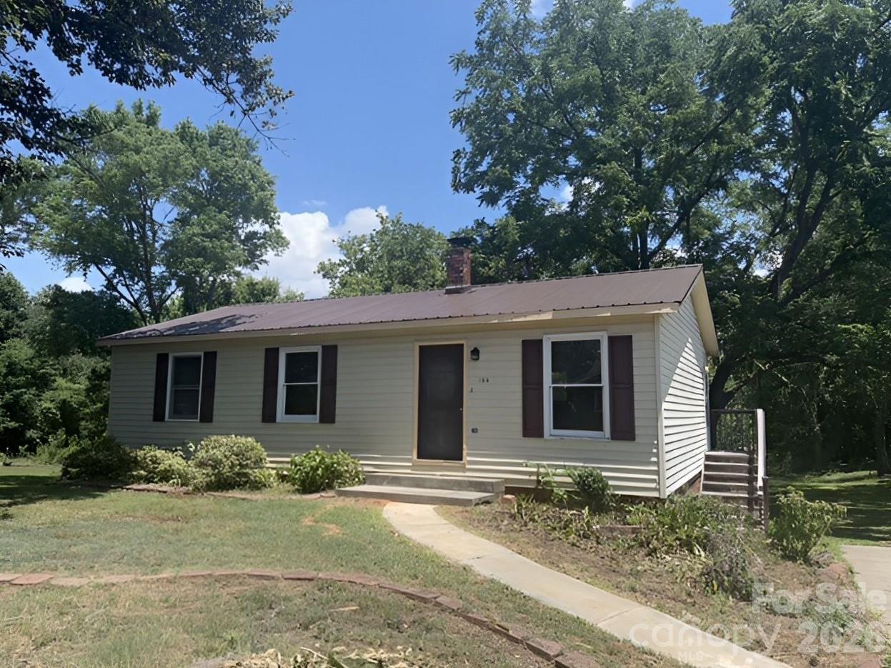 104 Whitley Road