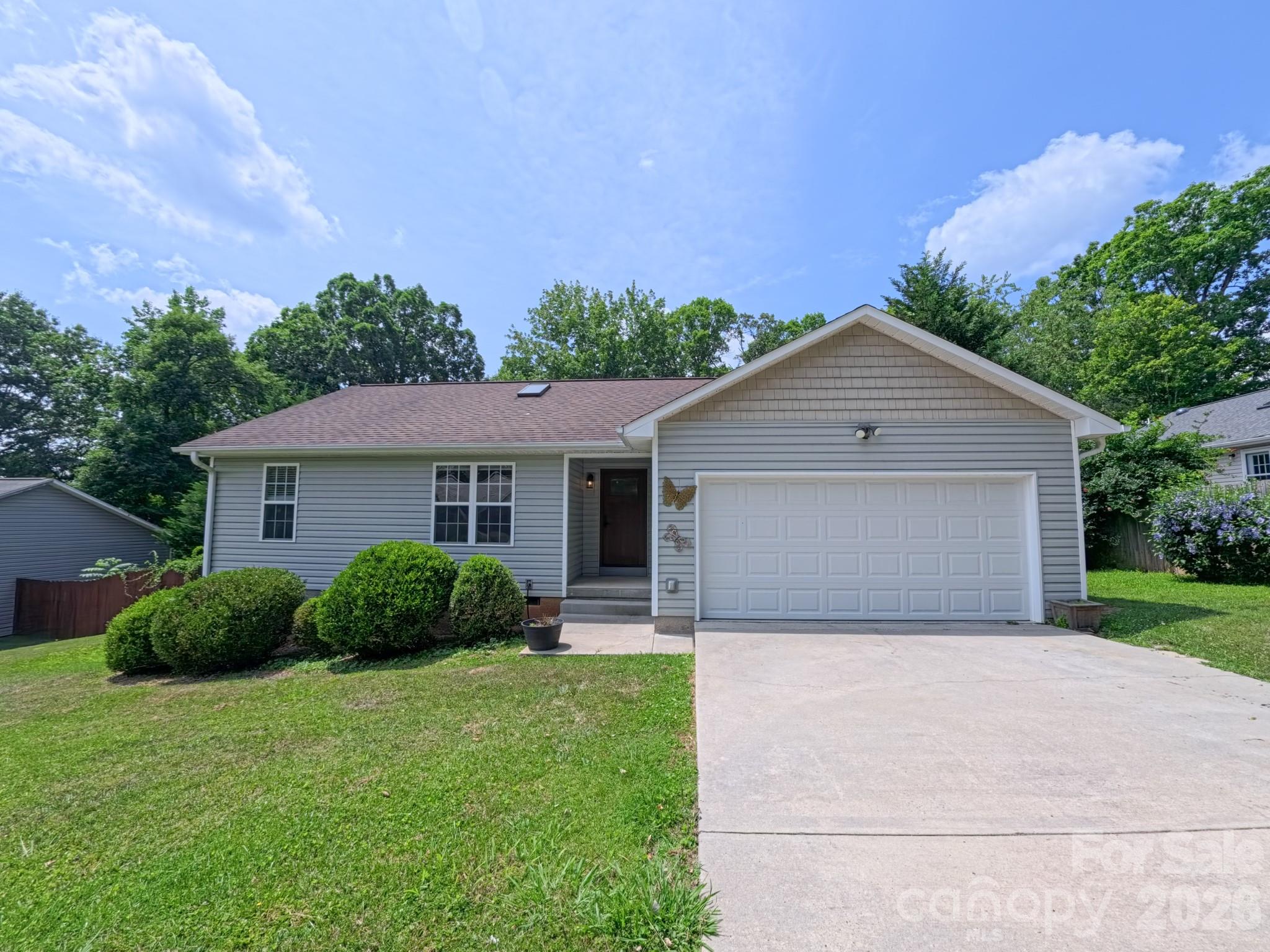 101 Tail Feather Lane
