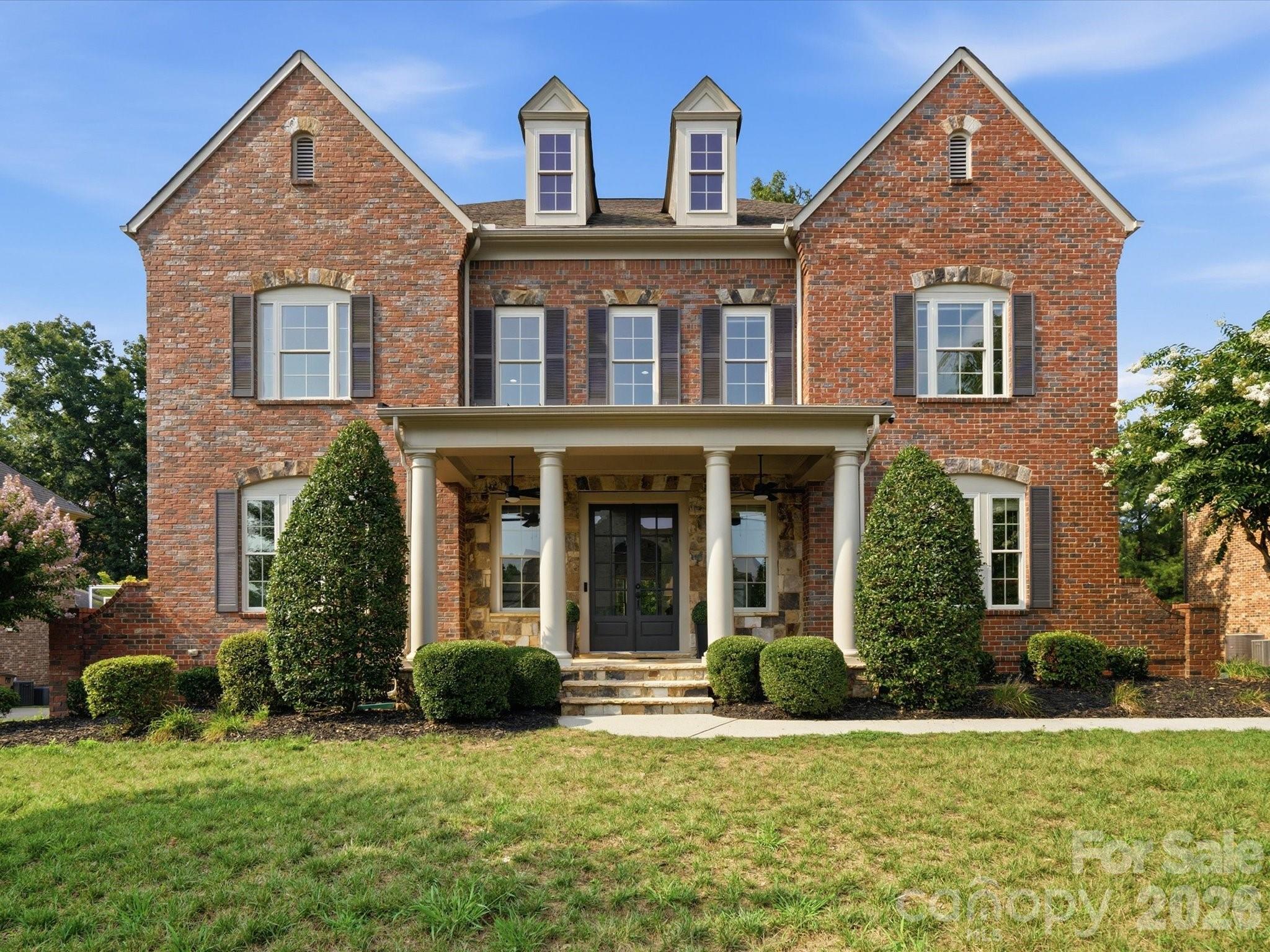 1004 Viscount Drive, Matthews