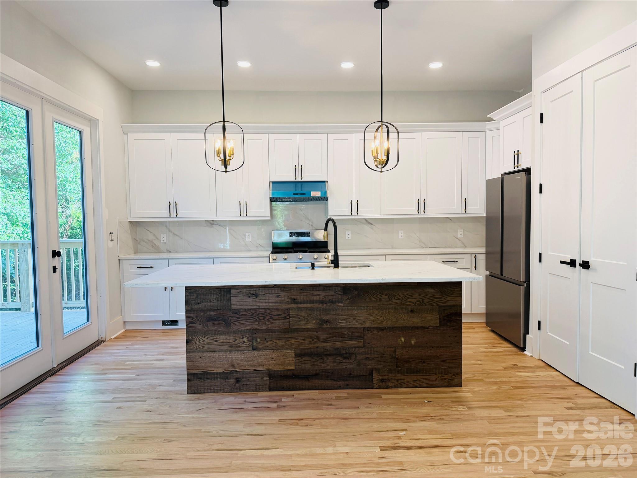 2334 Eagle Glen Court
