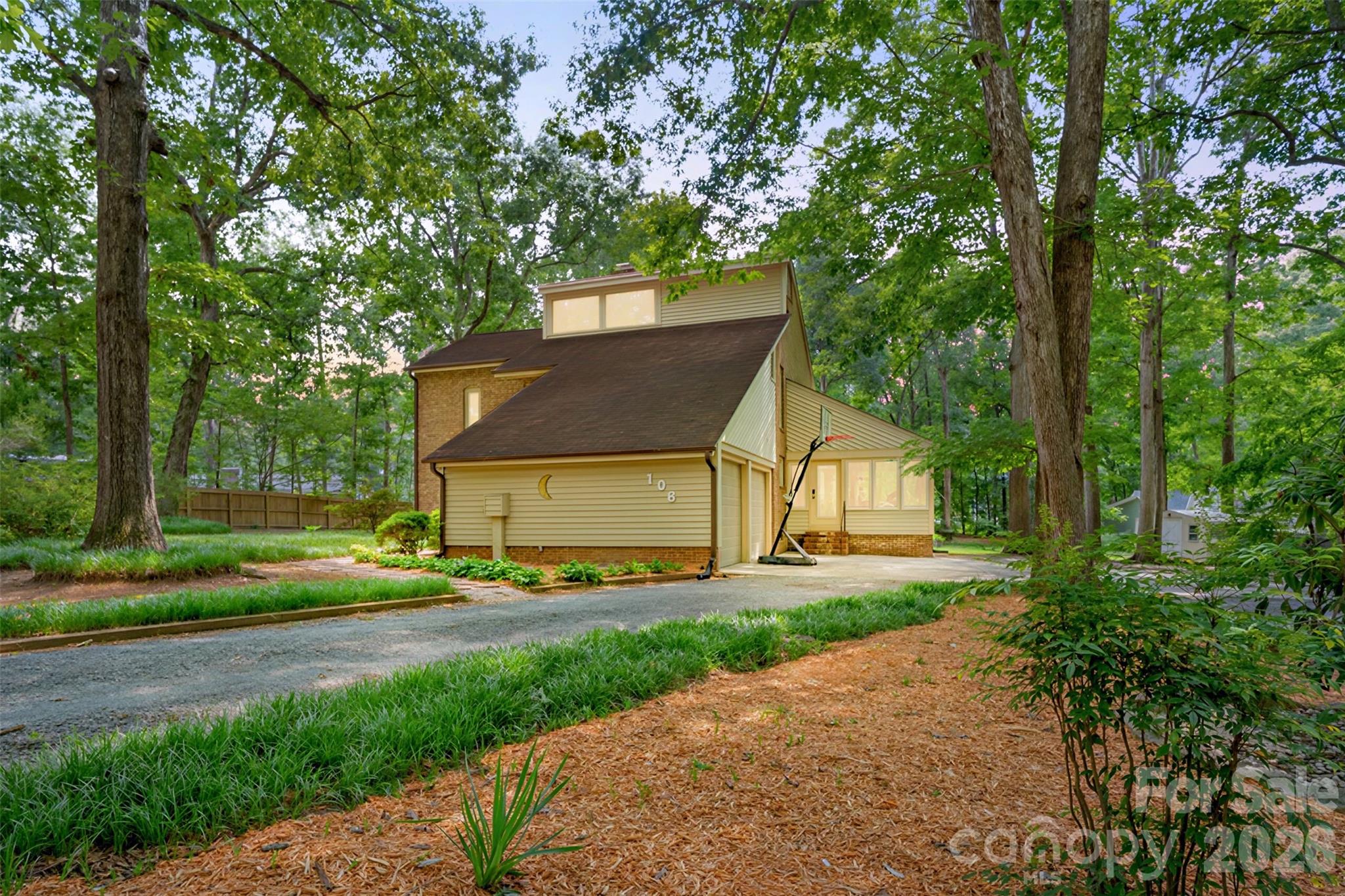 106 Marianna Circle