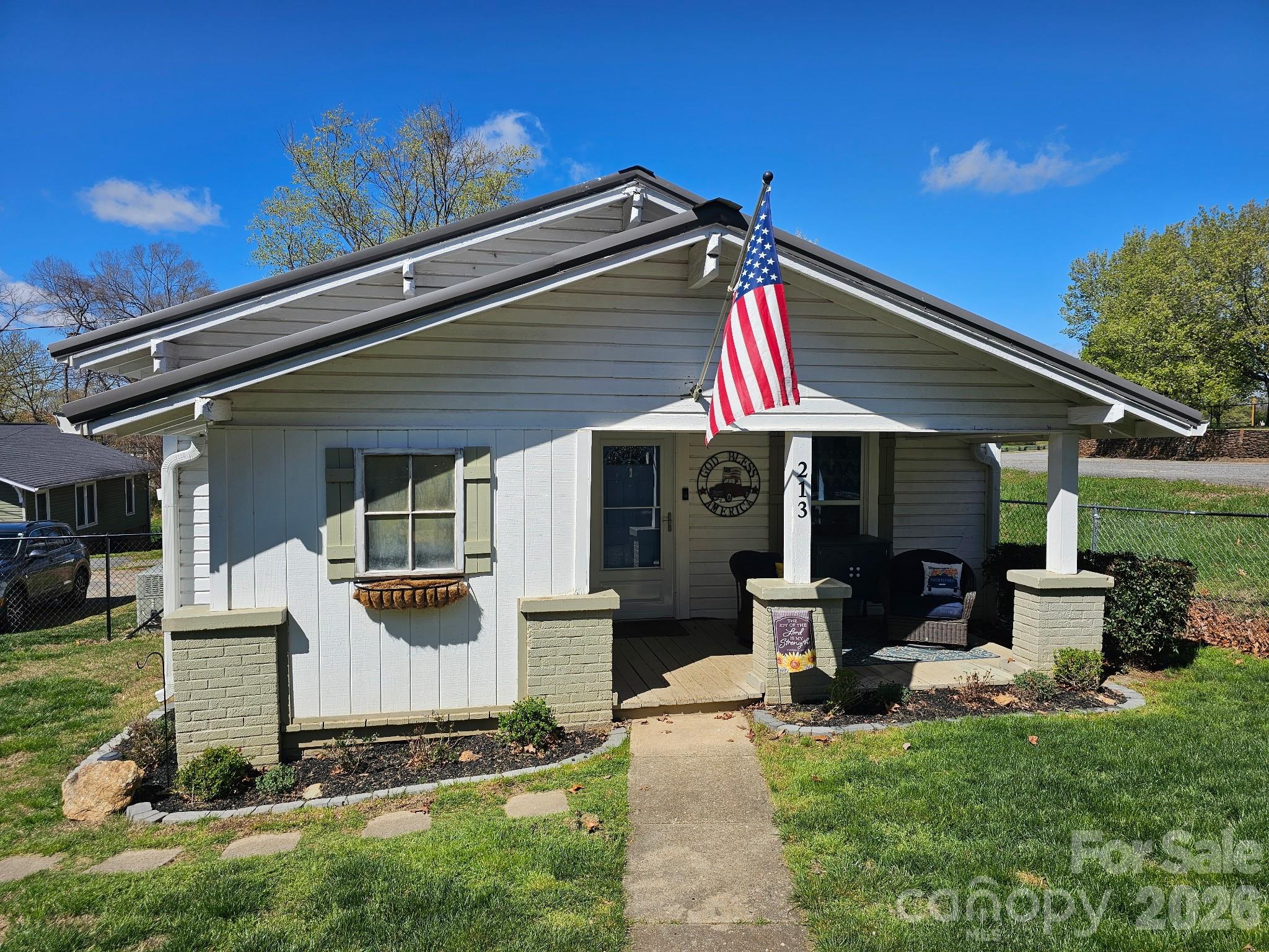 213 Colombo Street property