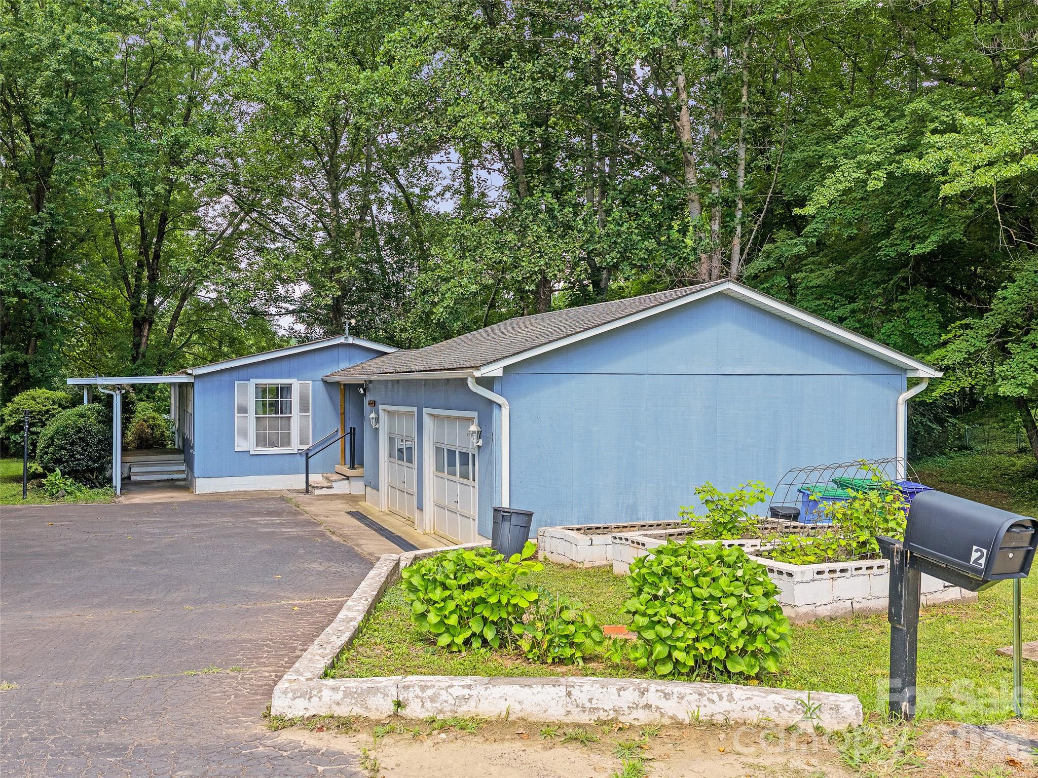 2 Lost Forest Drive