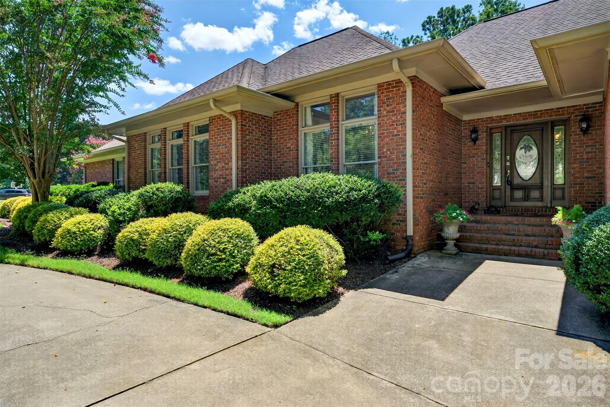 216 Muirfield Drive