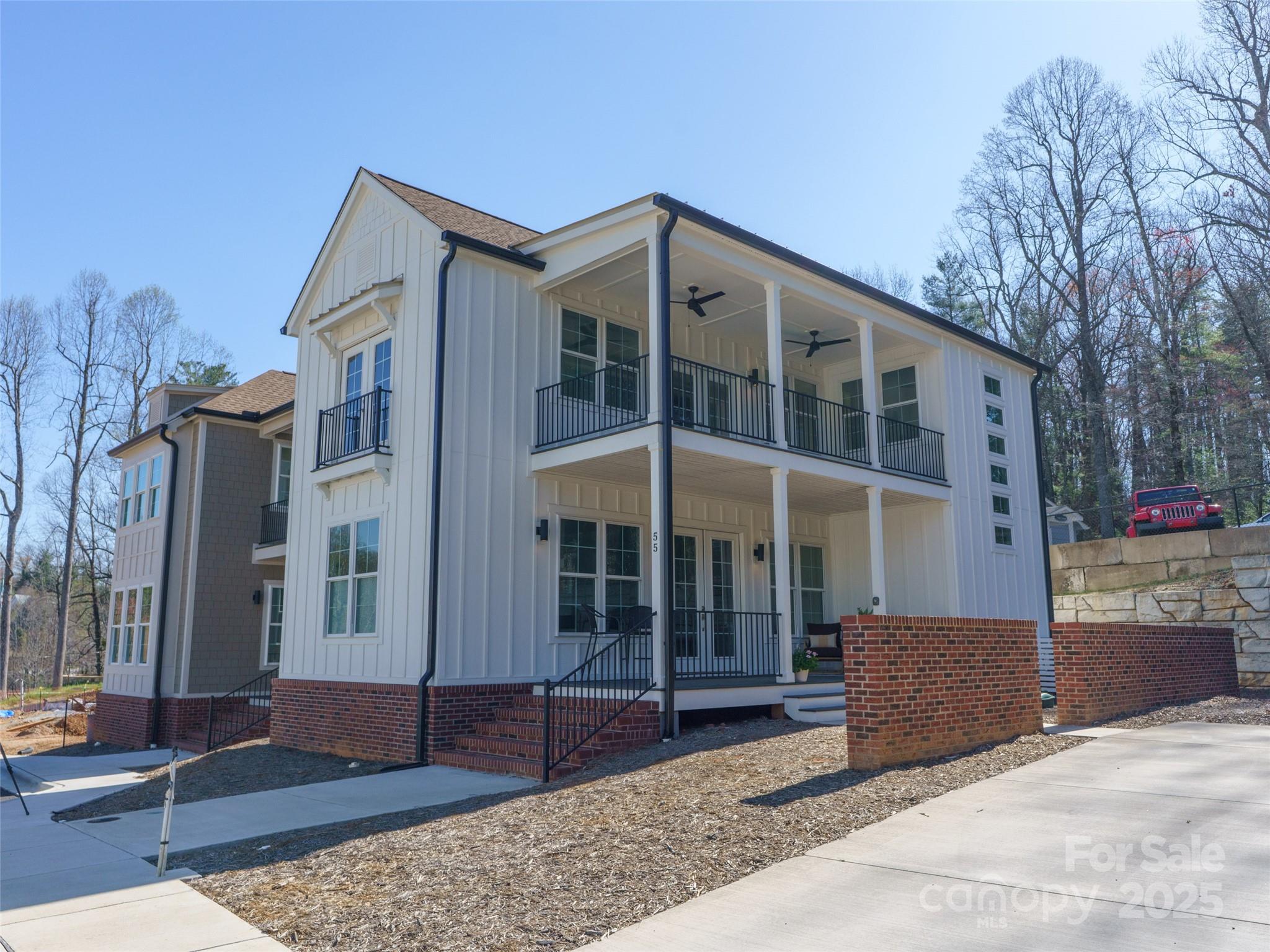55 Skyvue Court