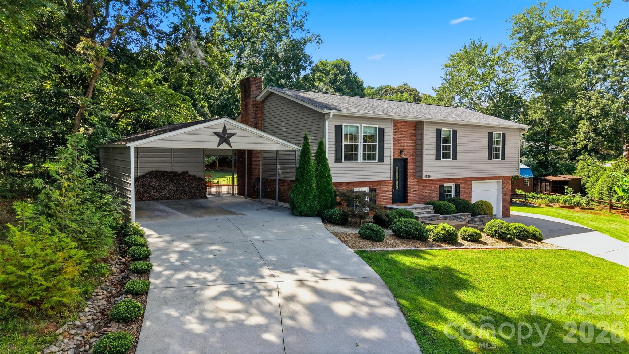 4536 Kings Circle, Hickory