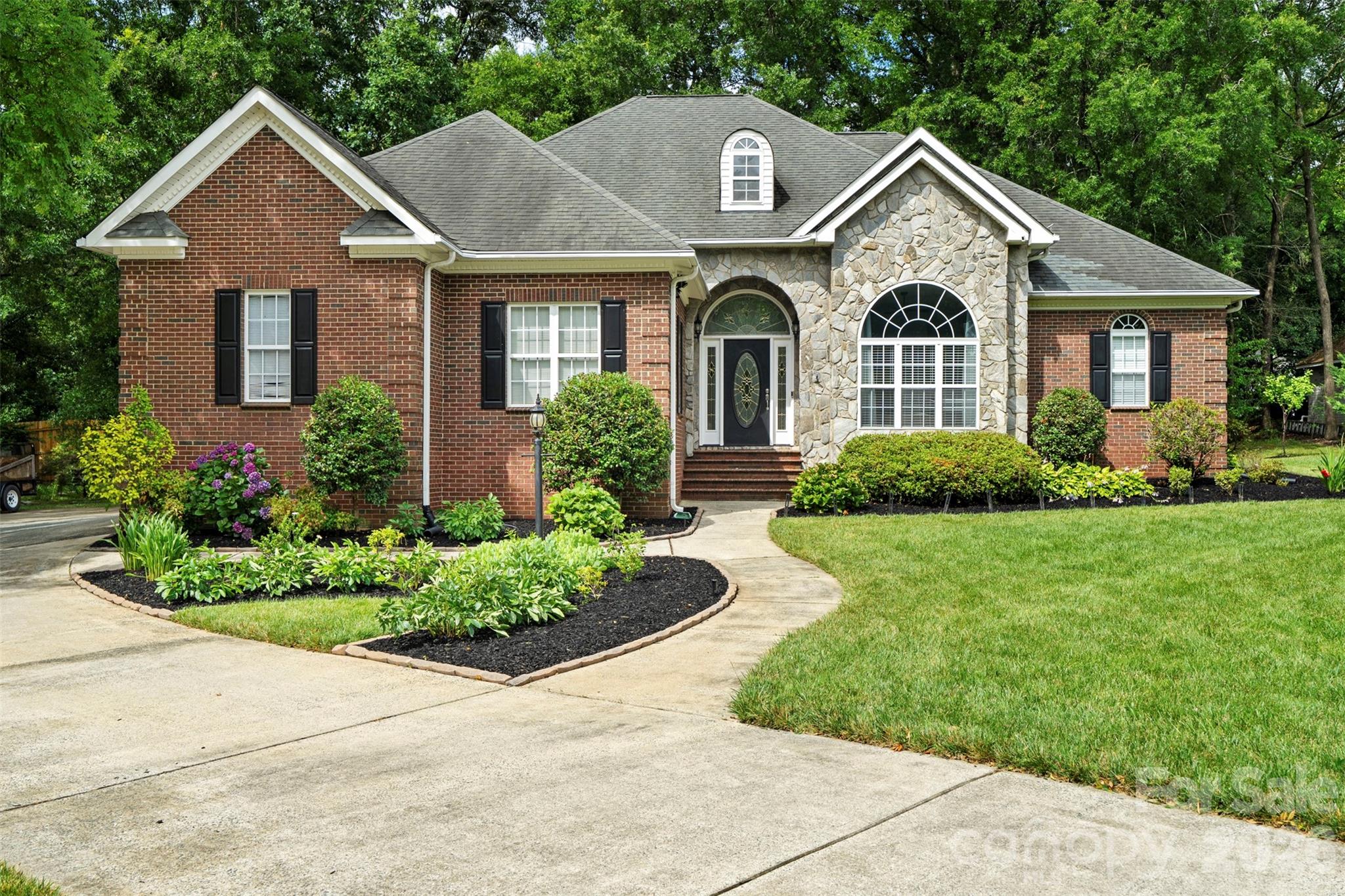 3003 Rochester Court