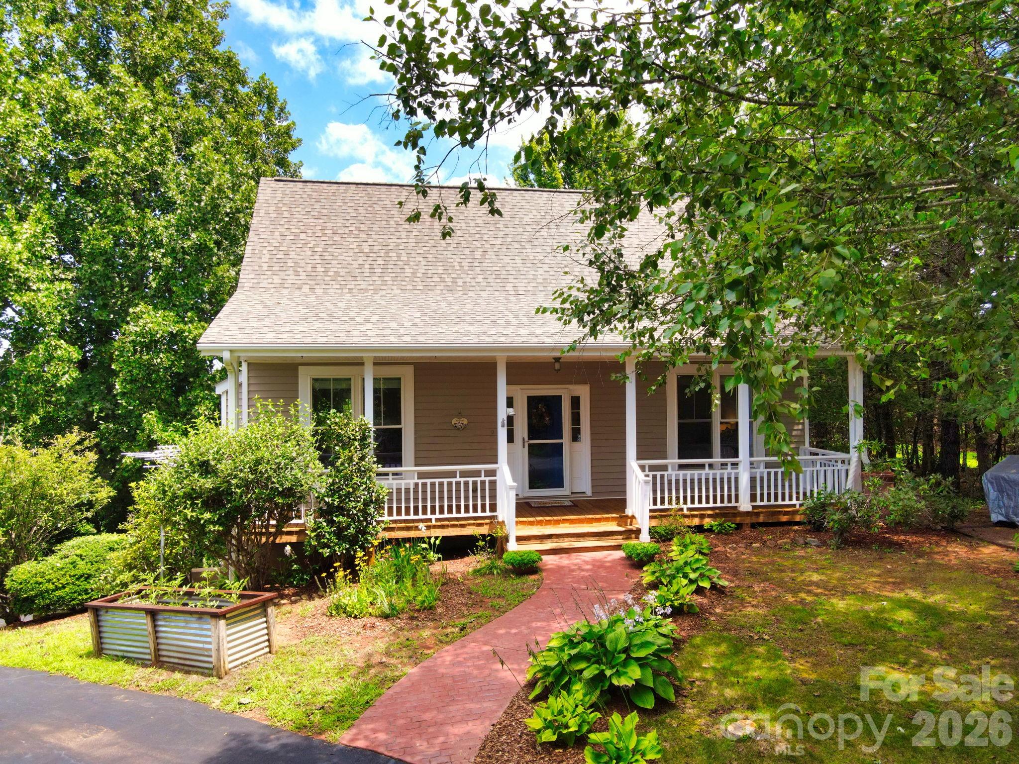 131 Macdougall Lane