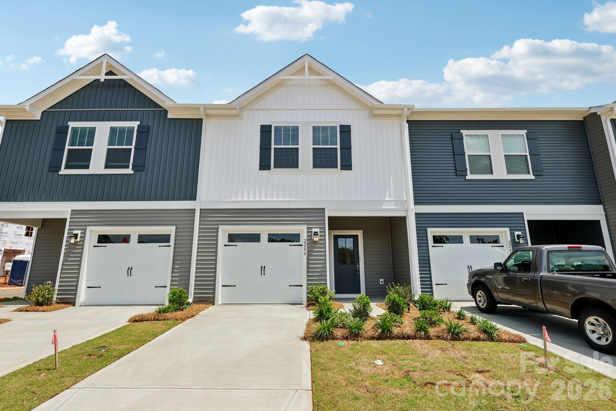 9024 Foggy Brook Loop