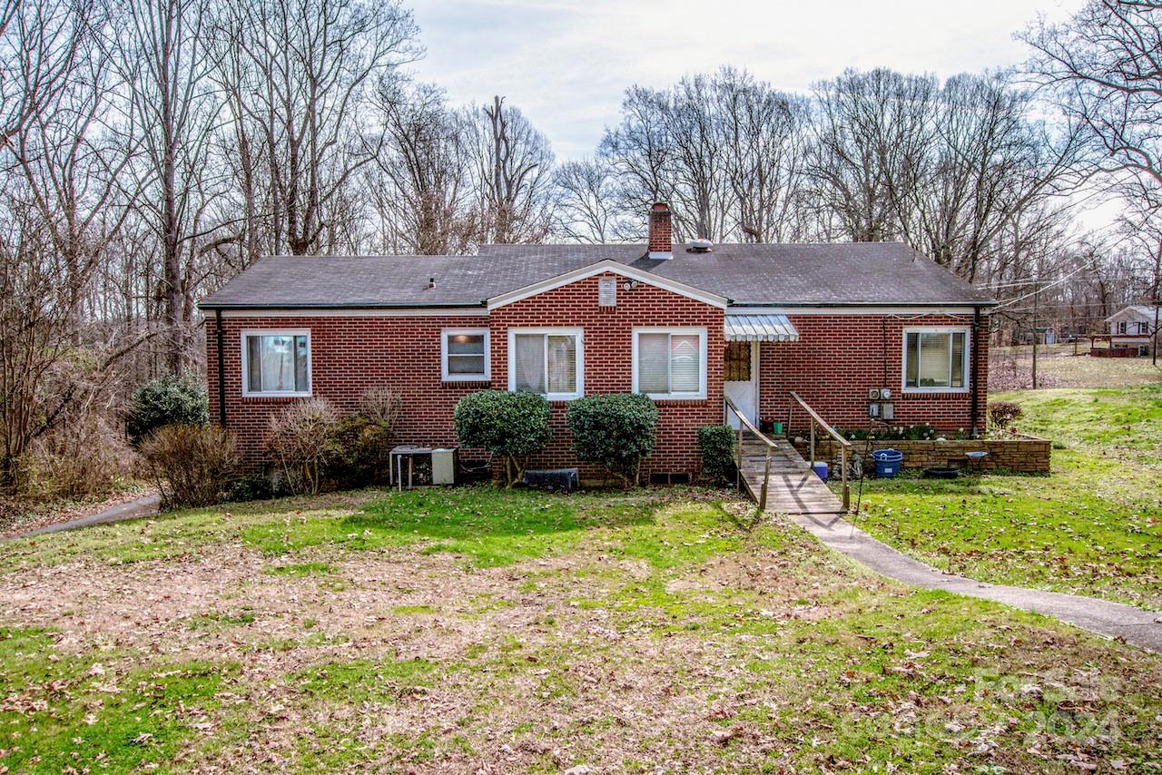 1095 Mount Ulla Highway