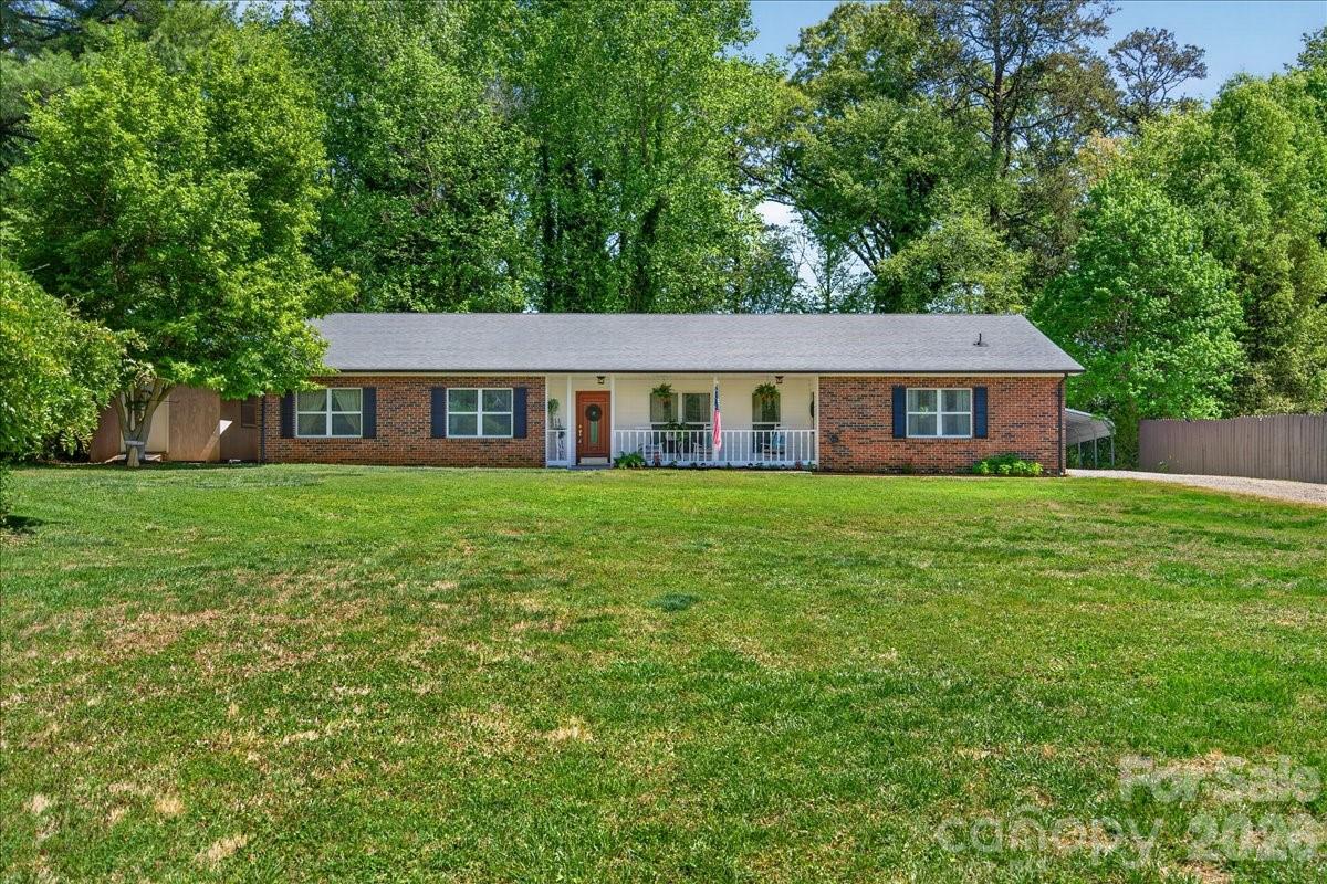 7142 Little Mountain Road, Sherrills Ford