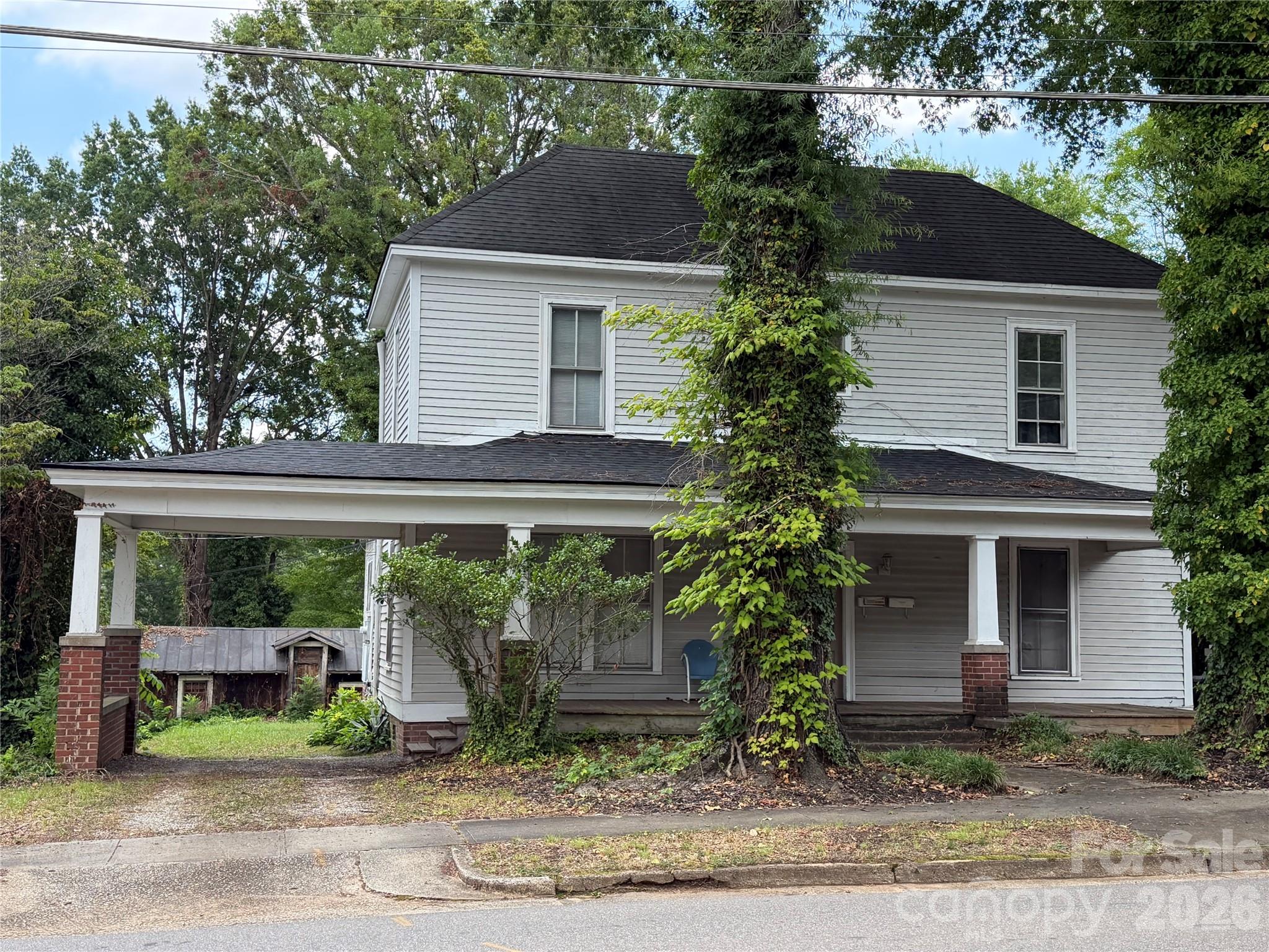 403 Race Street