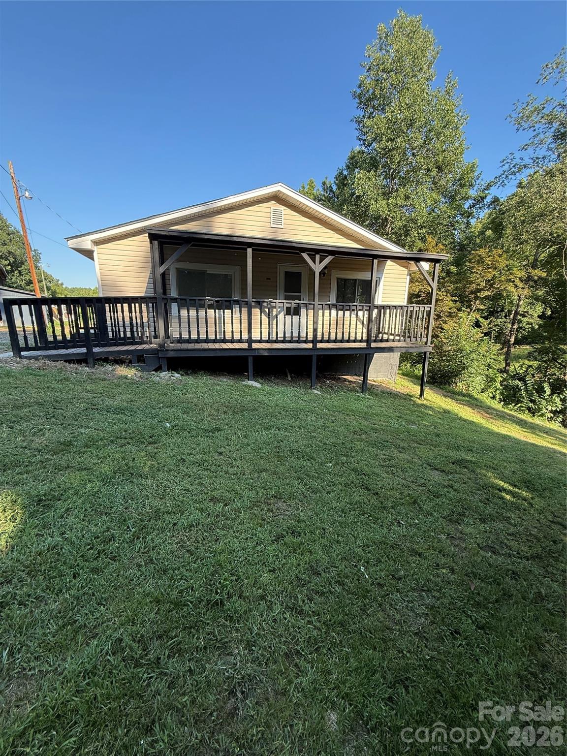3028 Playmore Beach Road
