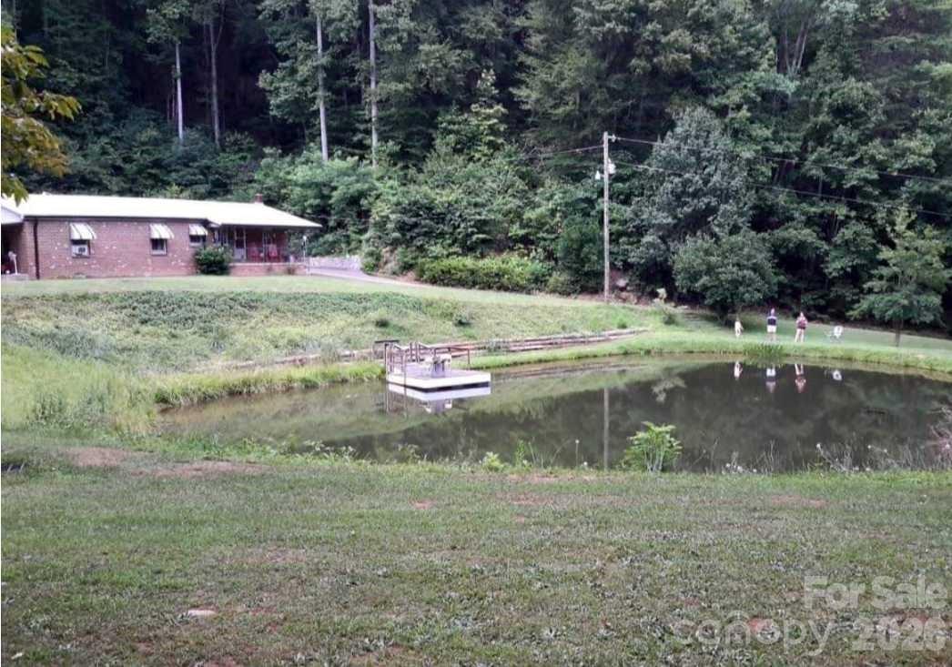 1755 F M Mclean Place, Lenoir