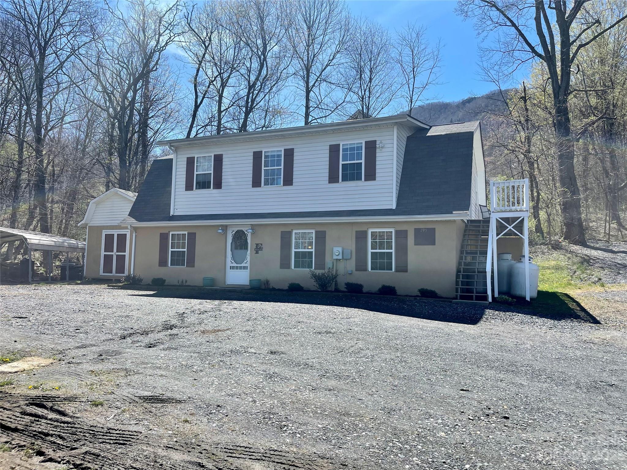 195 Trinity Lane