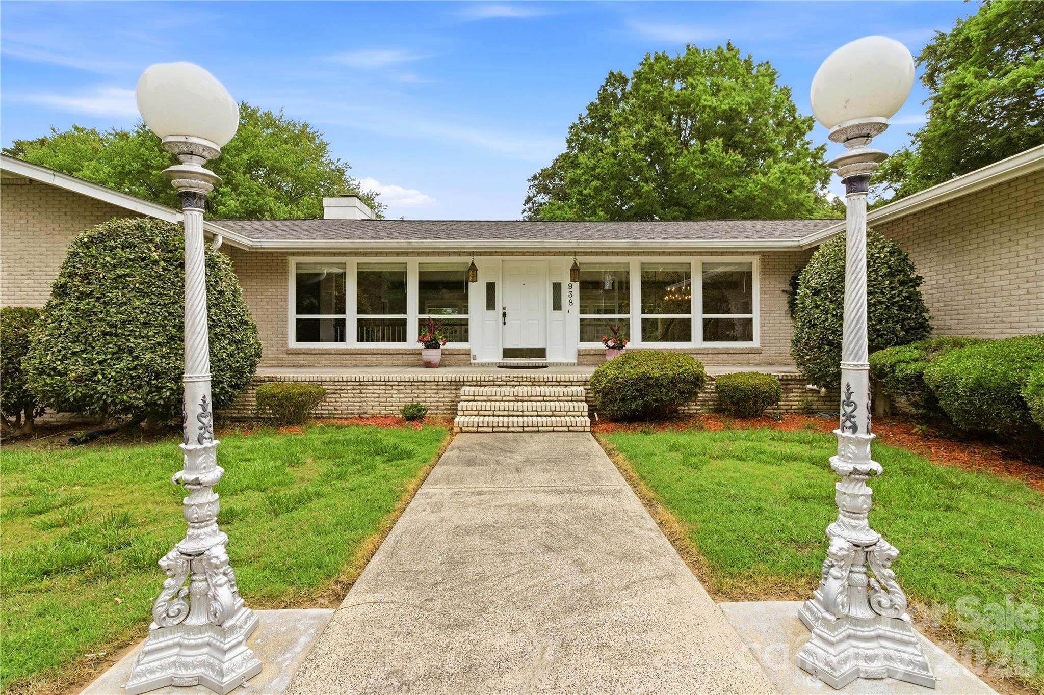 938 Sandswood Drive