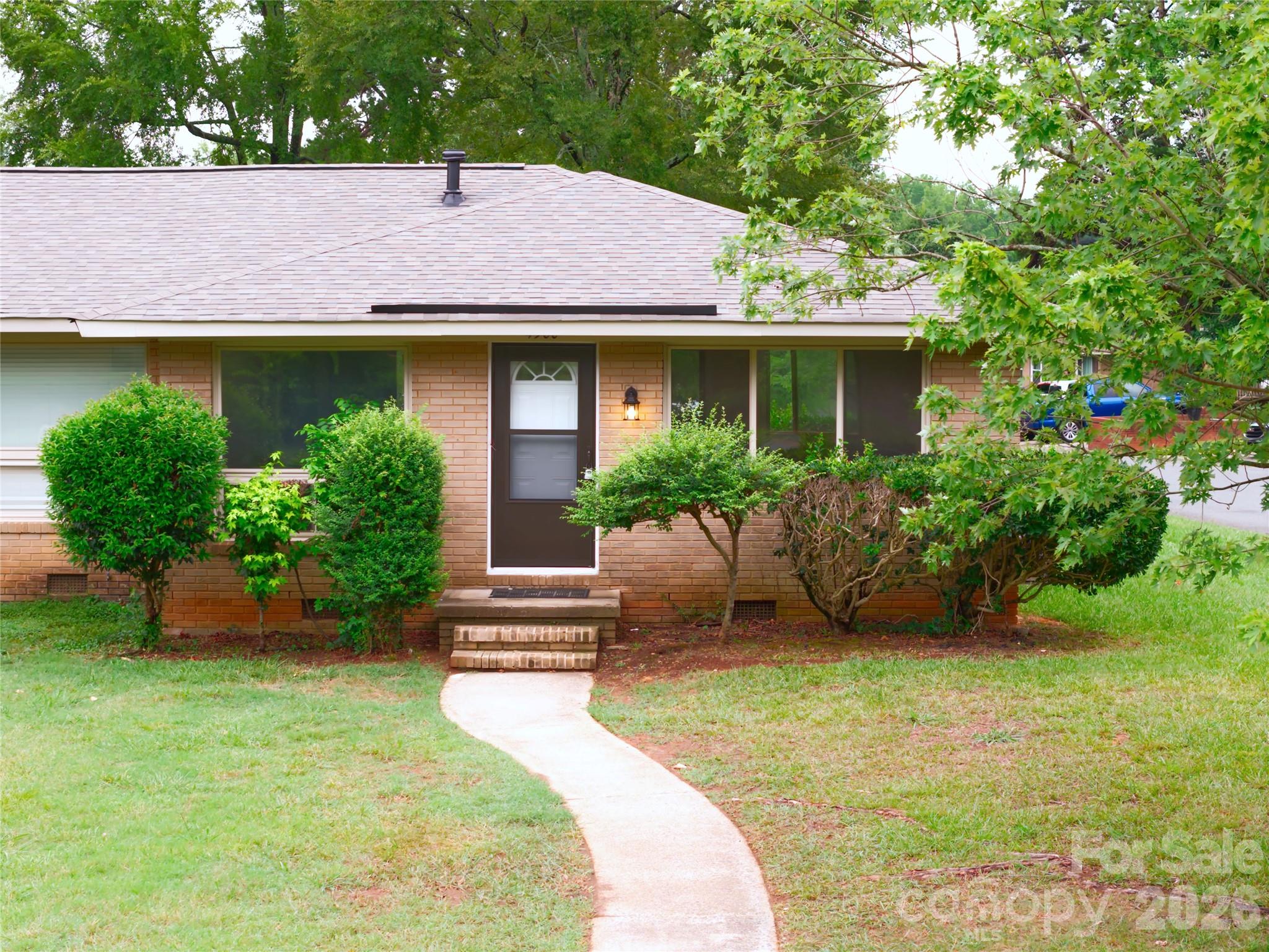 4900 Malibu Drive