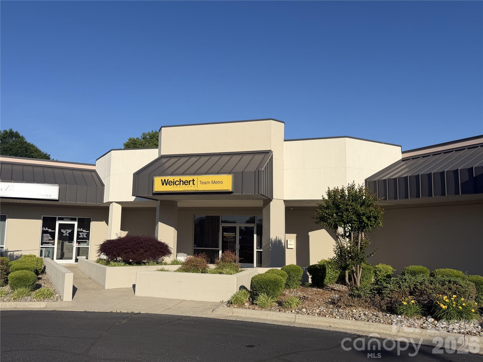 1144 Lenoir Rhyne Boulevard