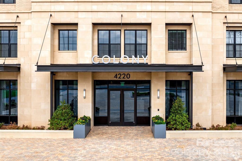 4220 Colony Plaza Drive
