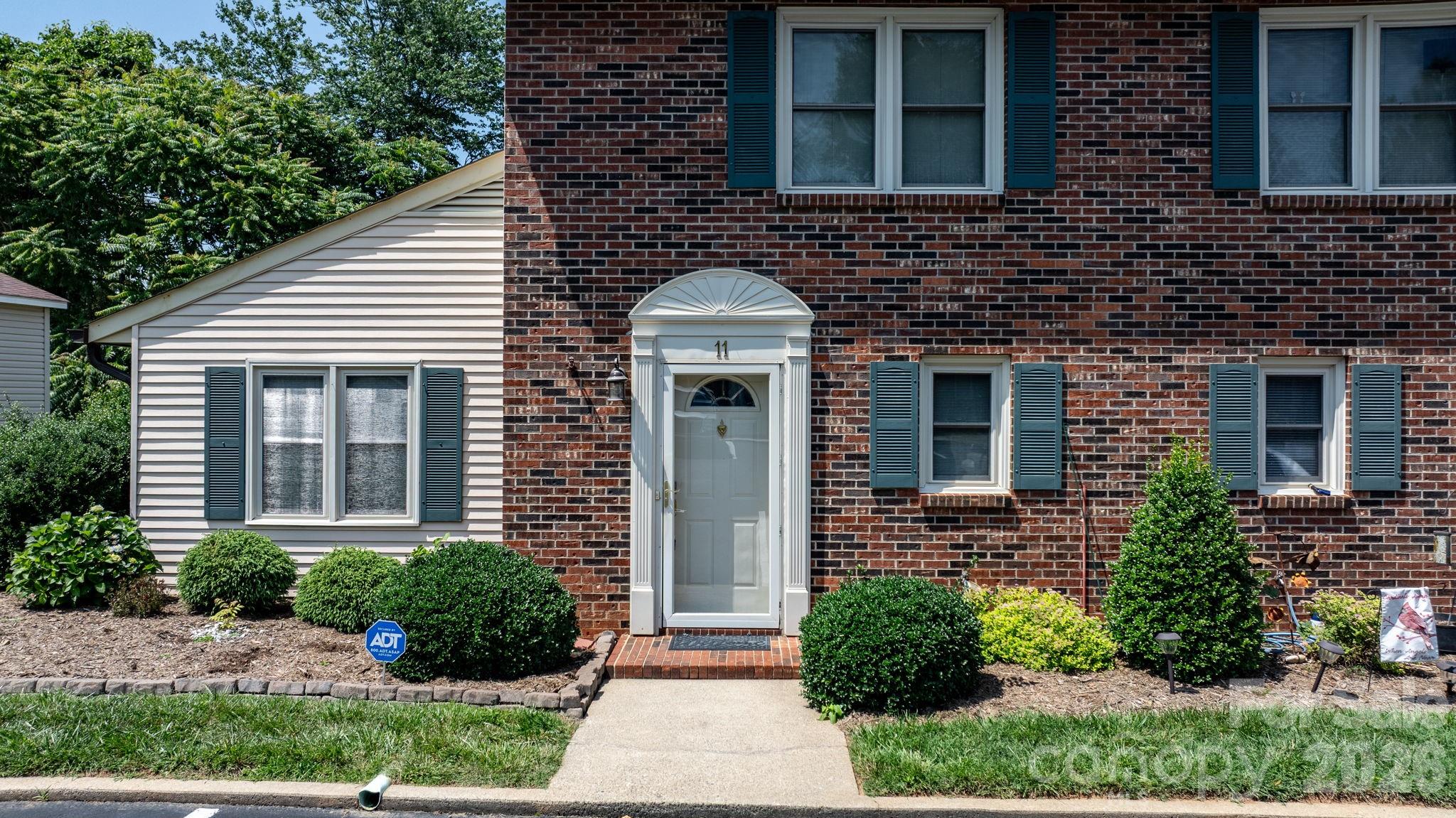 1330 5th Street, Hickory