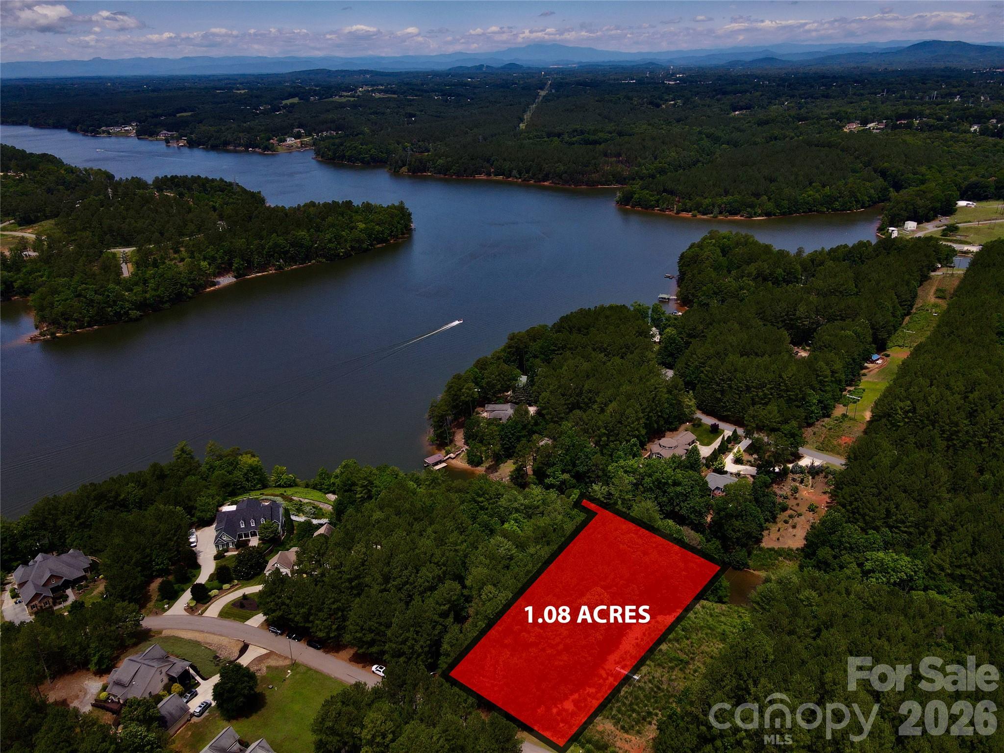 118 Edgewater Court property