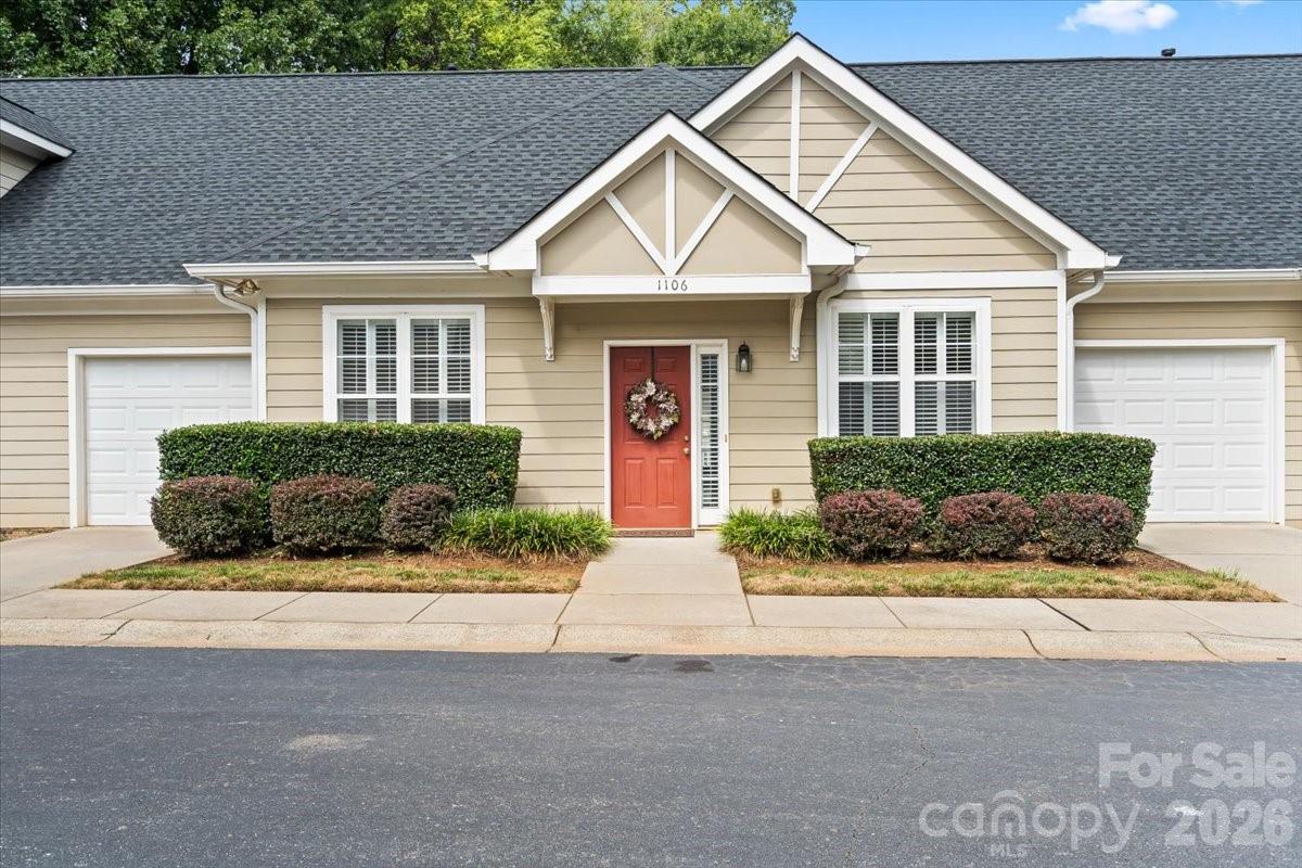 1106 Davant Lane