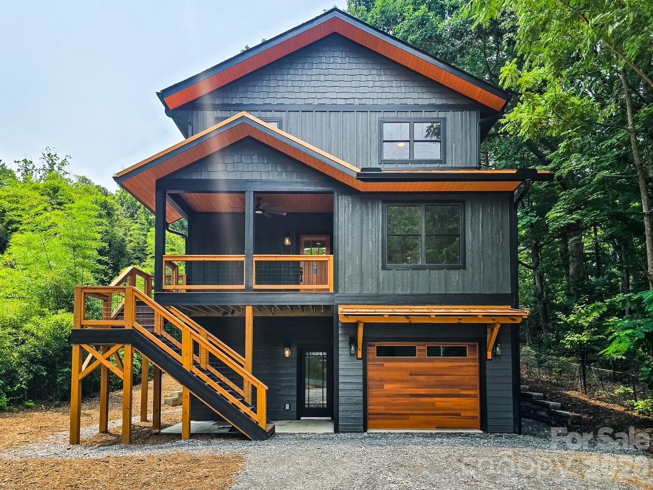 505 Oconeechee Avenue, Black Mountain