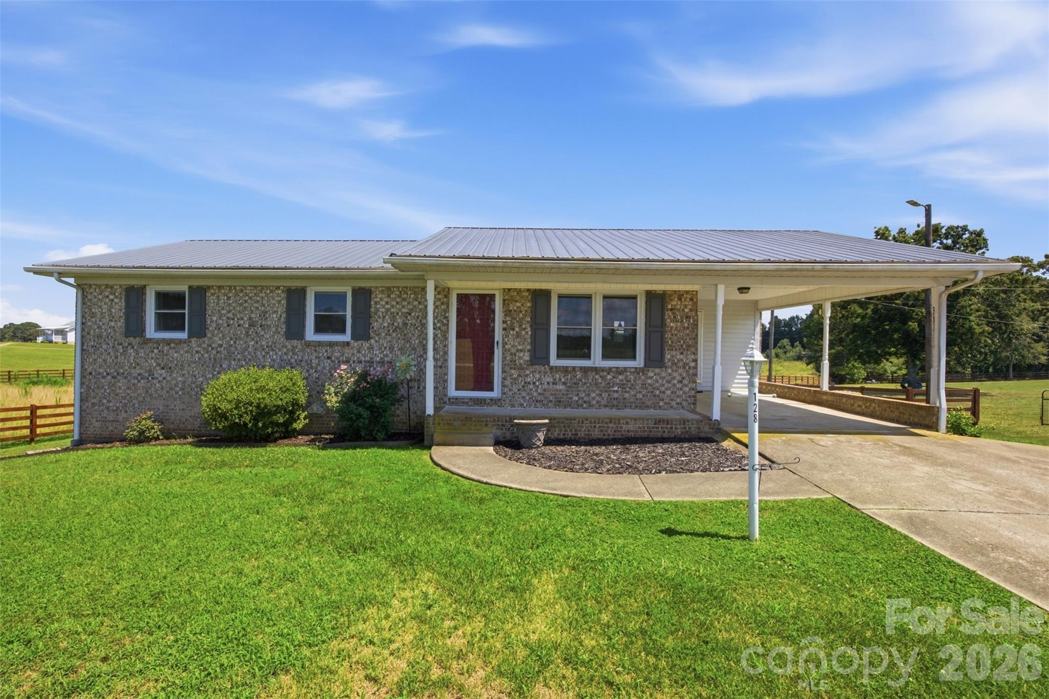 128 Old Hollis Road