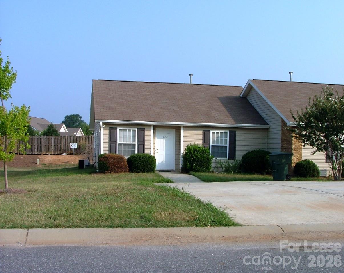 122 Springwood Lane property