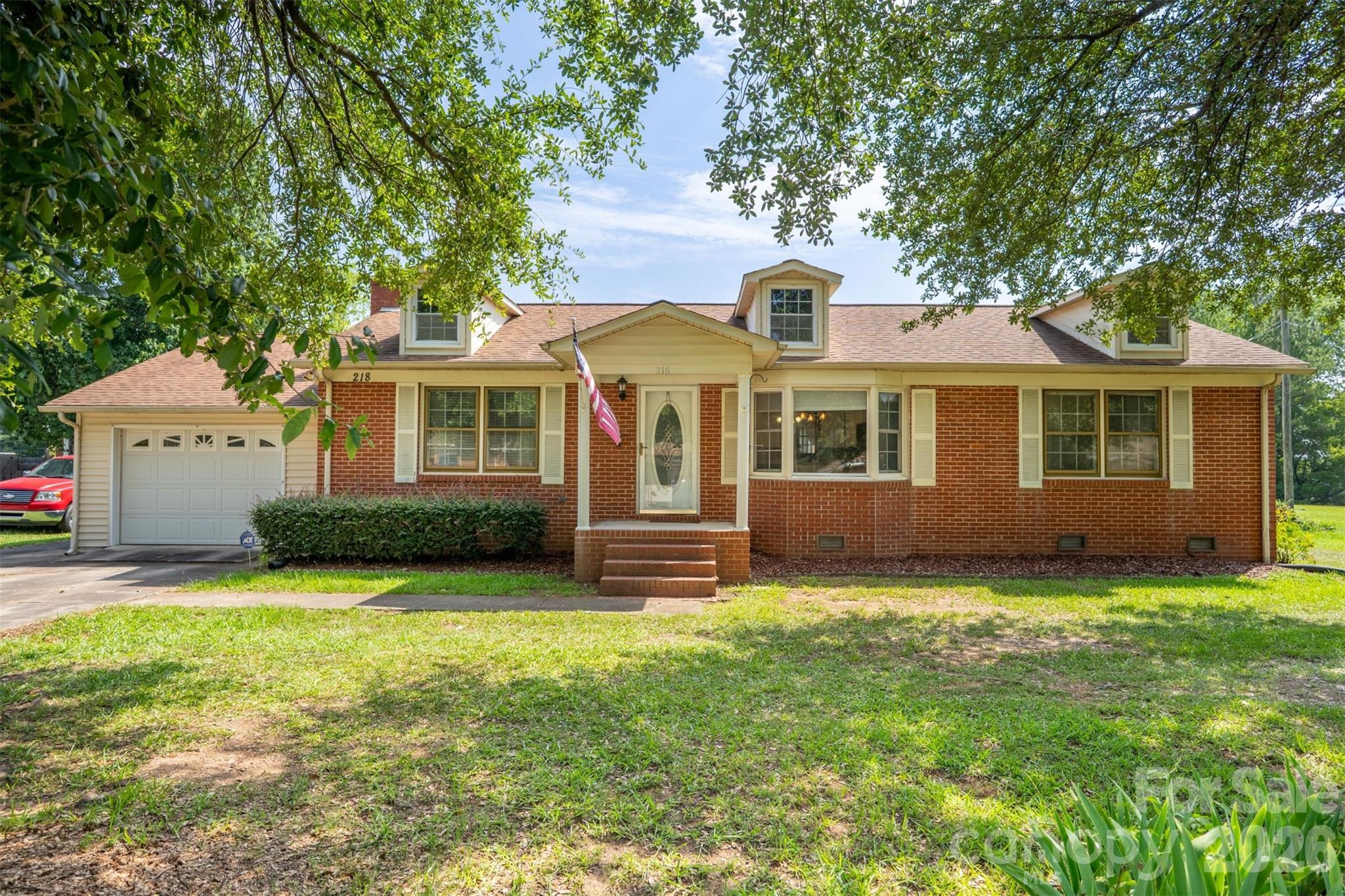 218 Plantation Road
