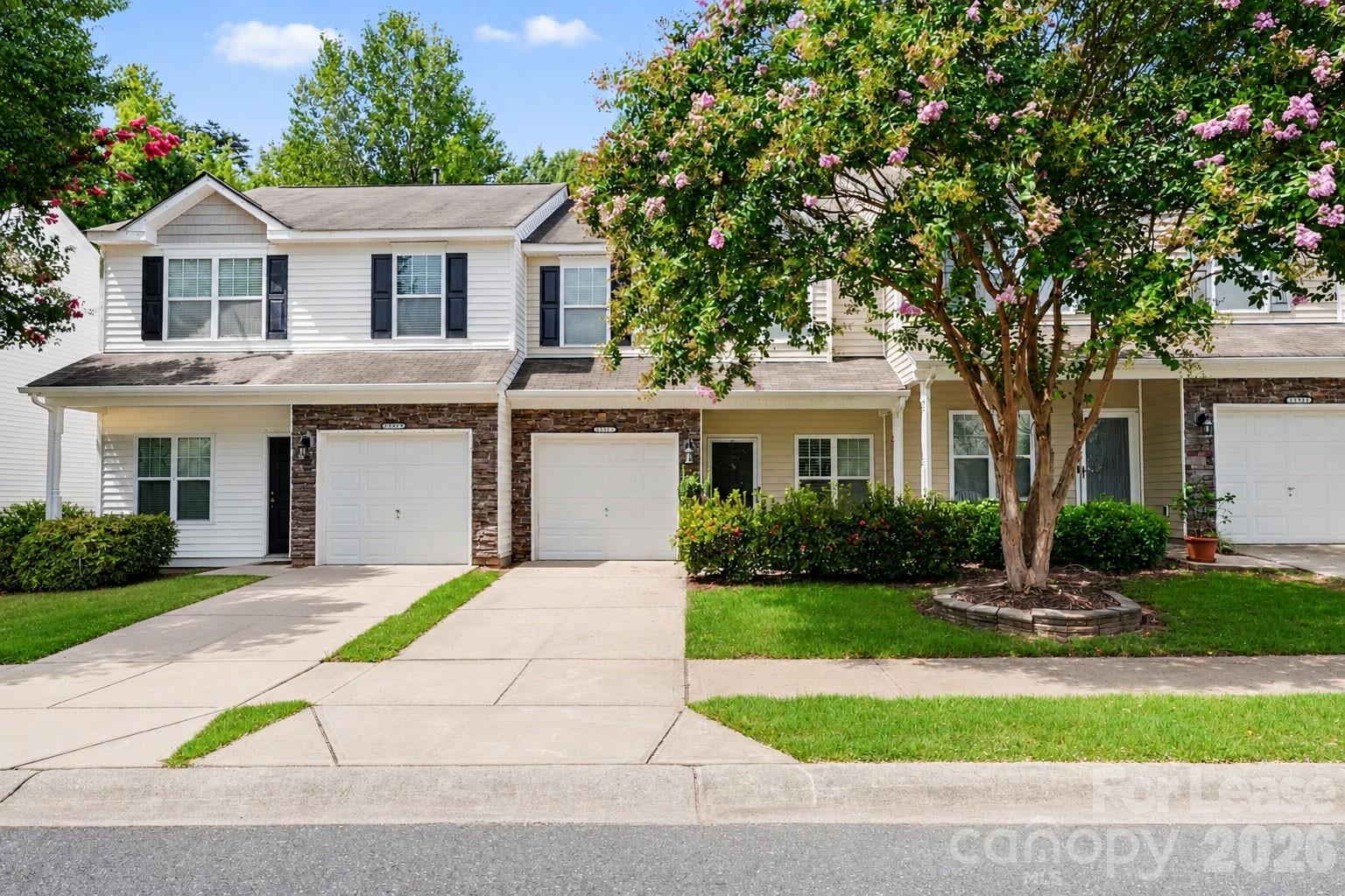 13983 Singleleaf Lane