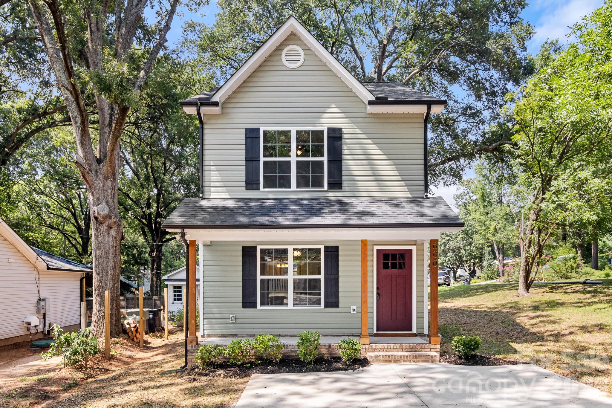 600 Sunderland Road