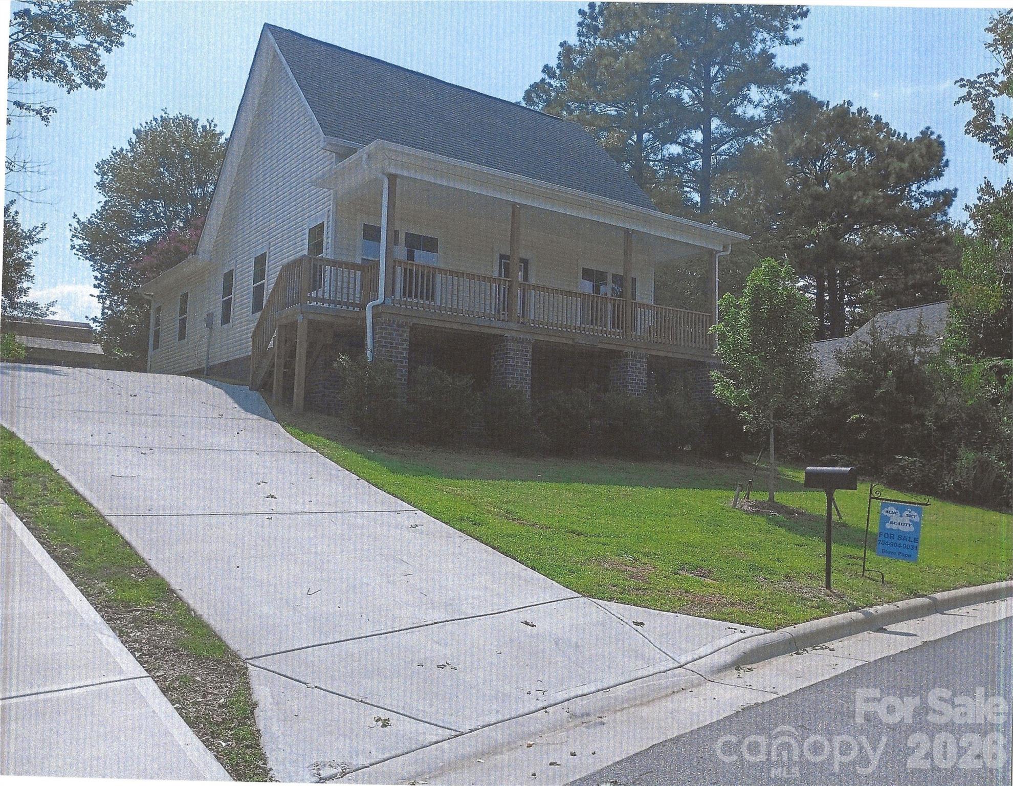331 nesbit Avenue, Mooresville