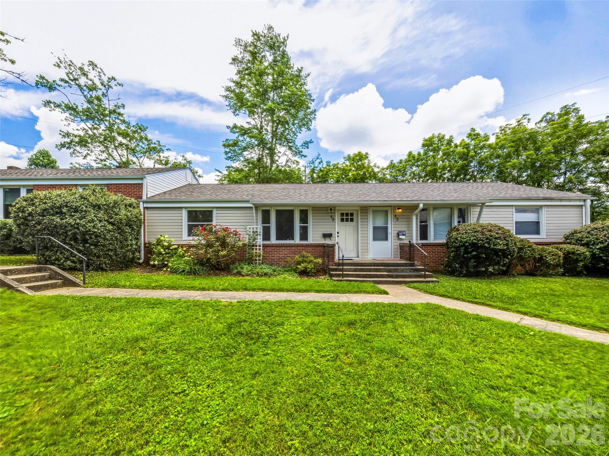 43 Trowbridge Lane, Brevard