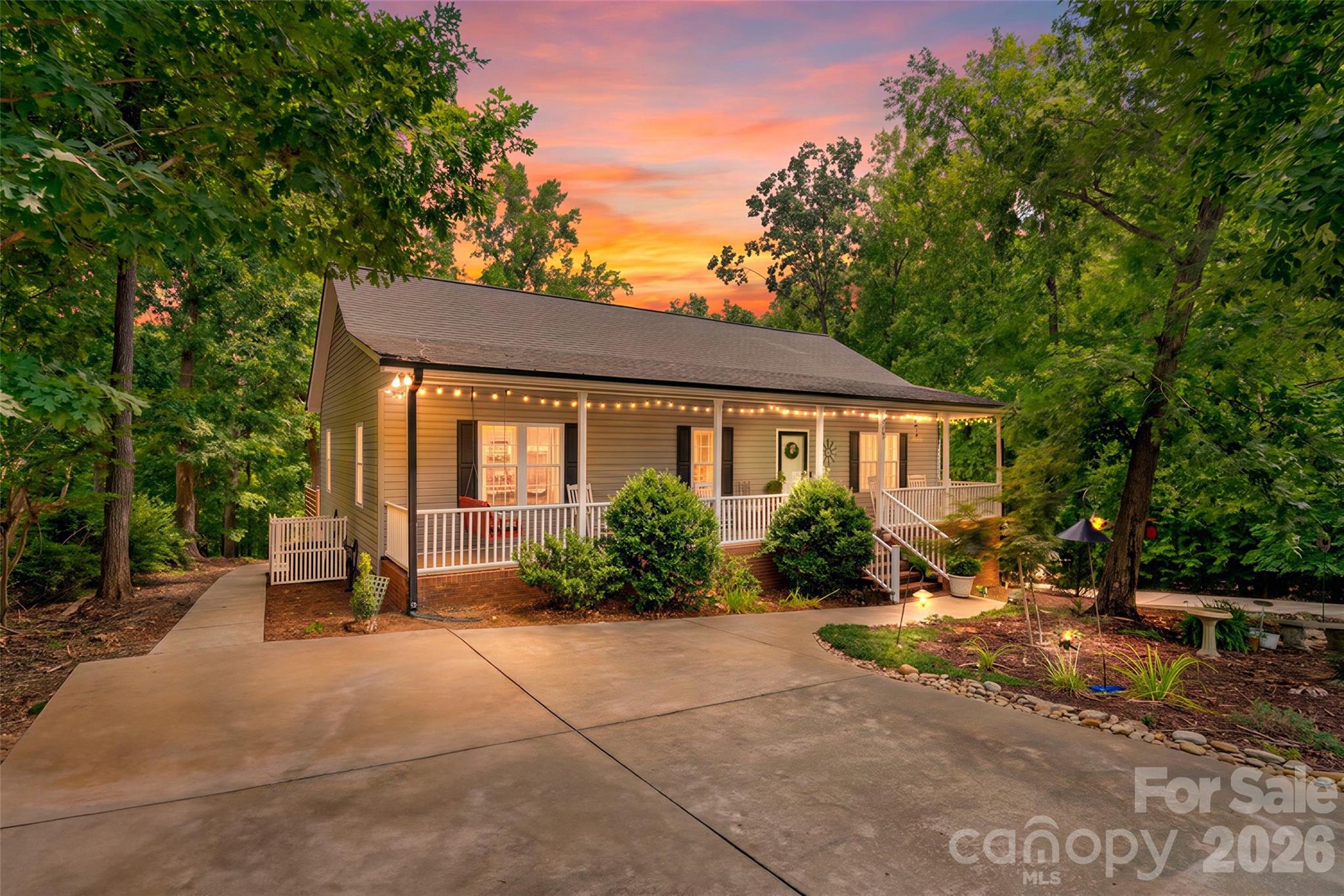290 Skyland Drive