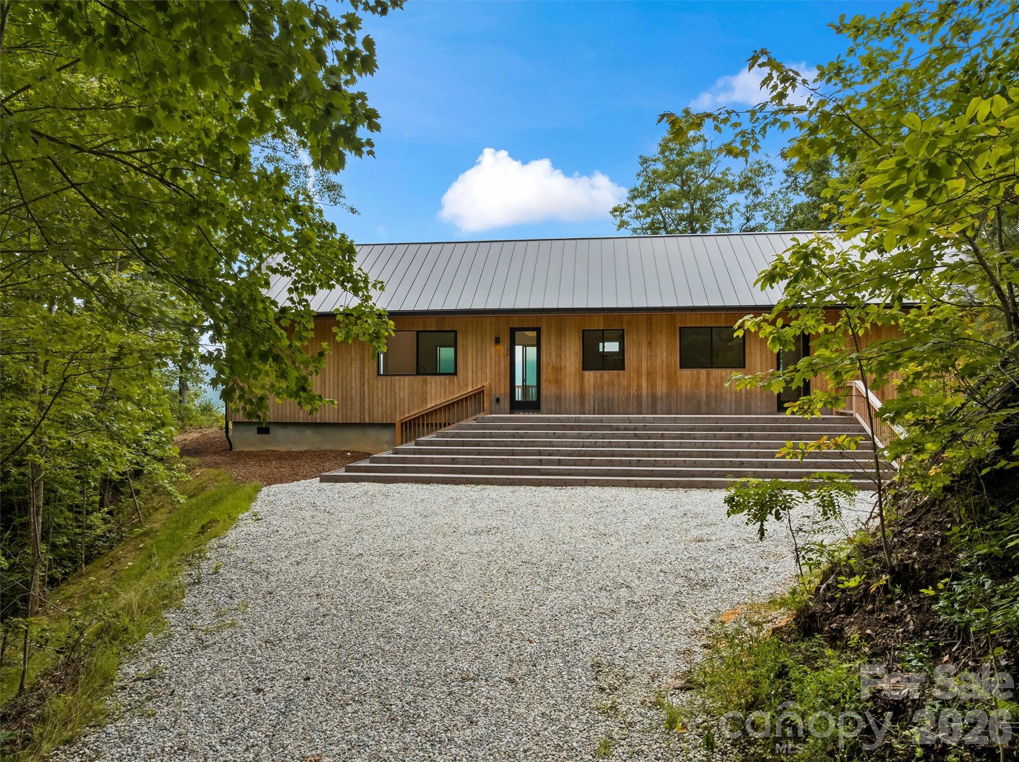 109 Pintail Place