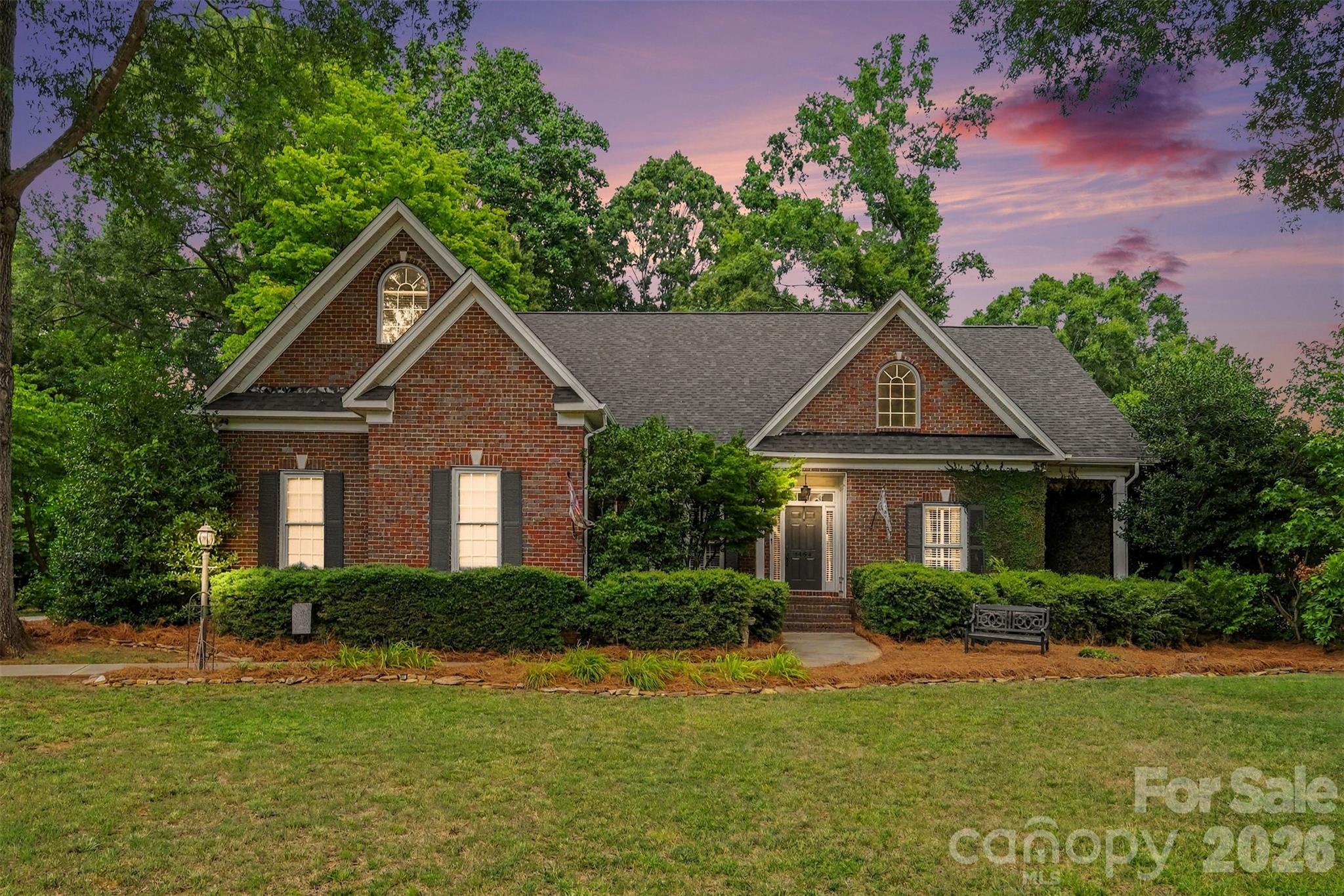 1484 Summit View Drive