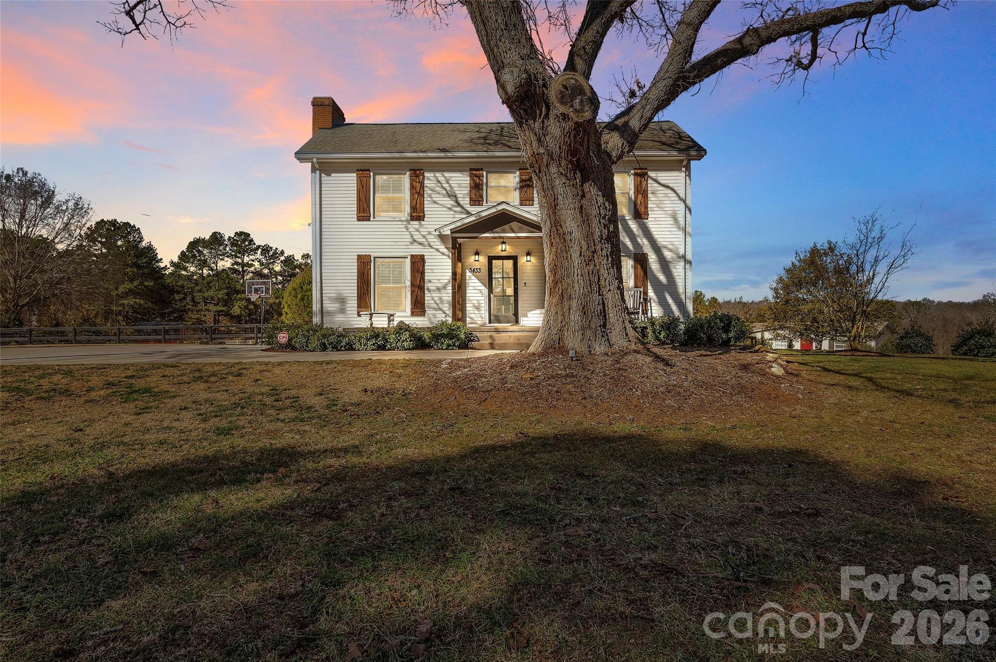 3433 Grey Road, Davidson