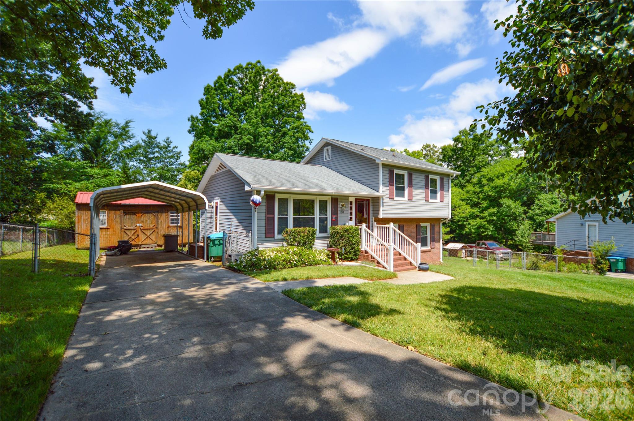 518 Vinecrest Drive