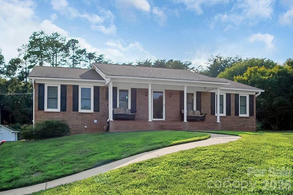 1950 BROWNSTONE Court, Gastonia