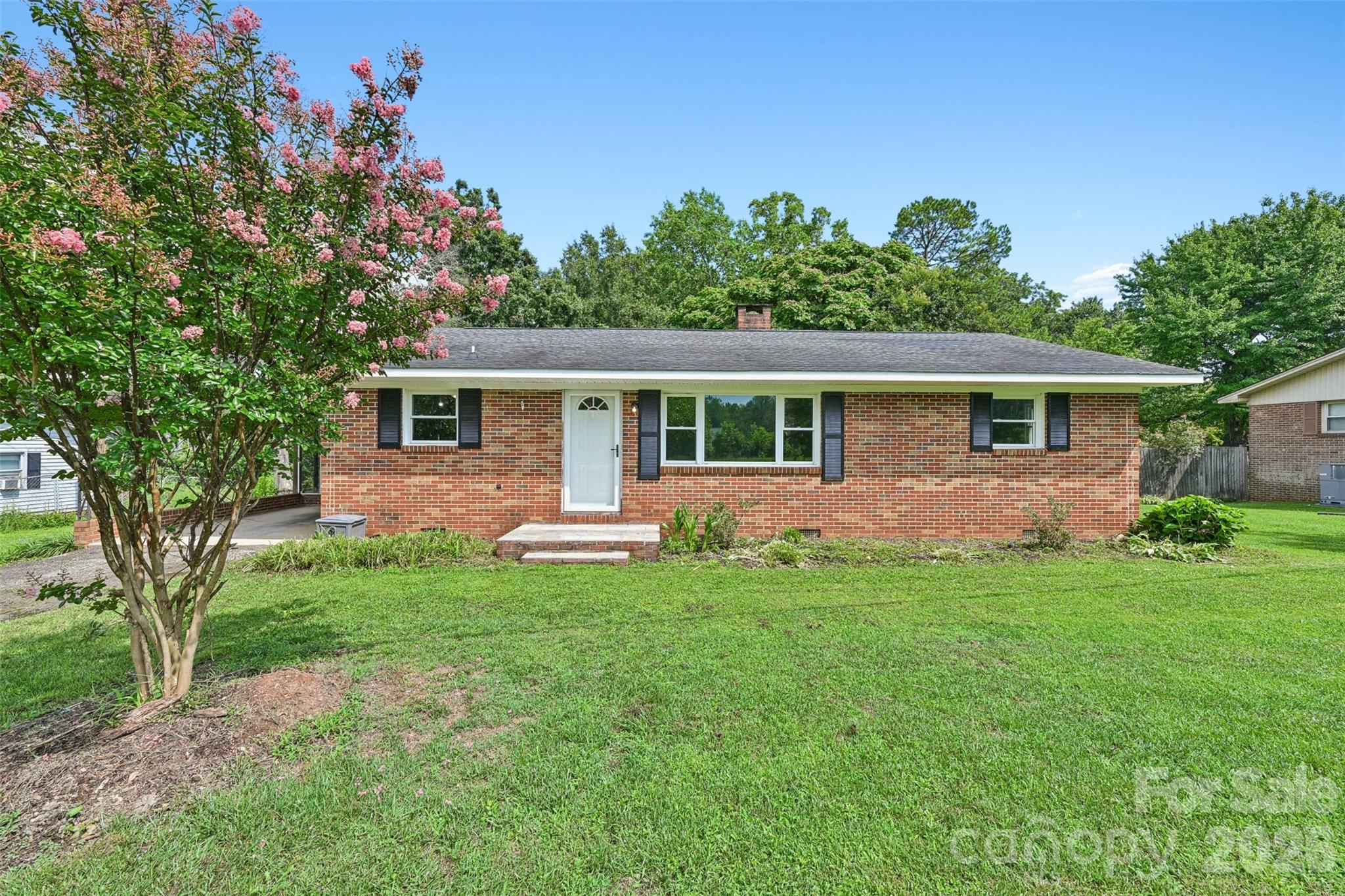1811 Post Road