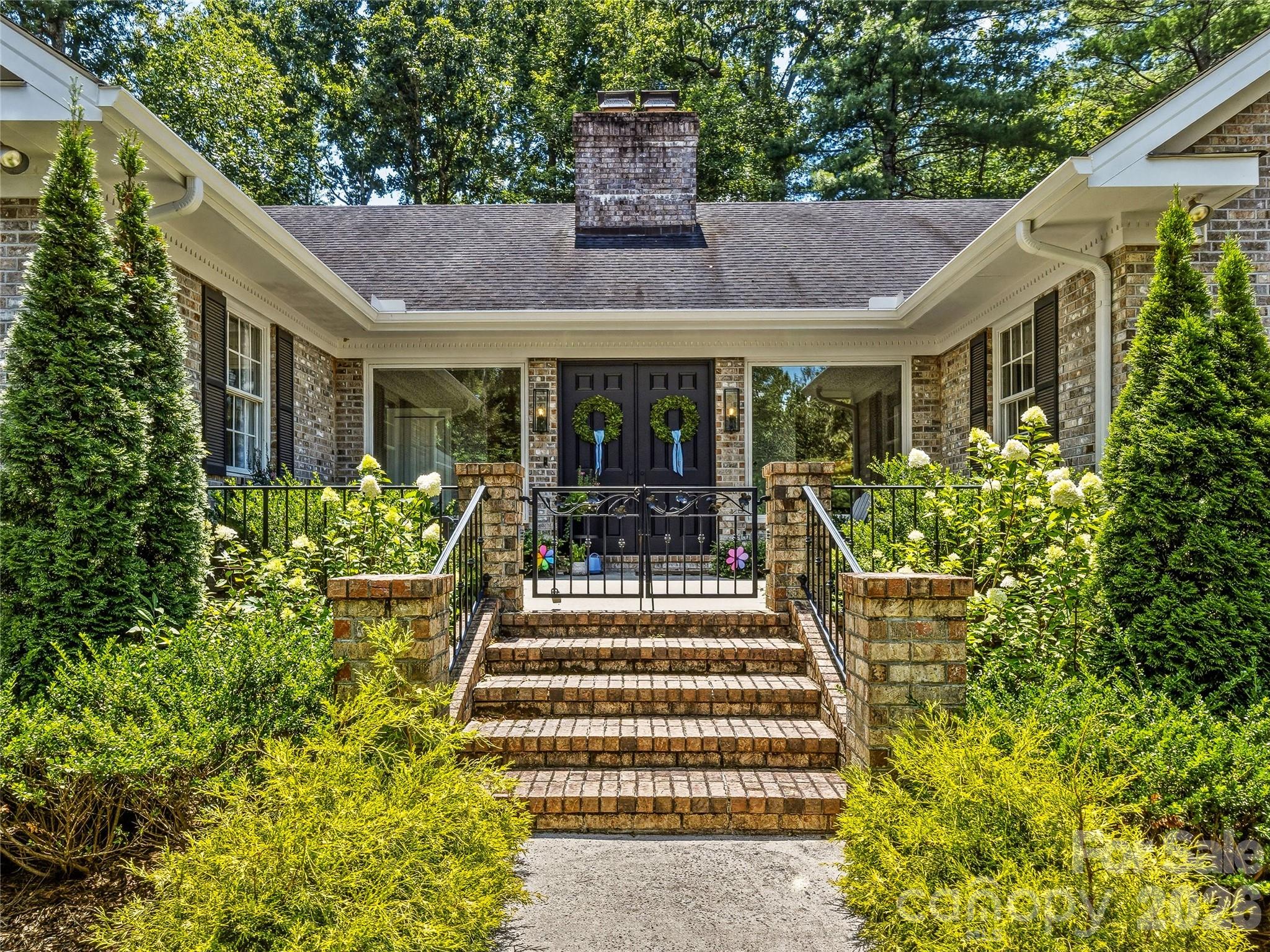 4 Hemlock Road, Asheville