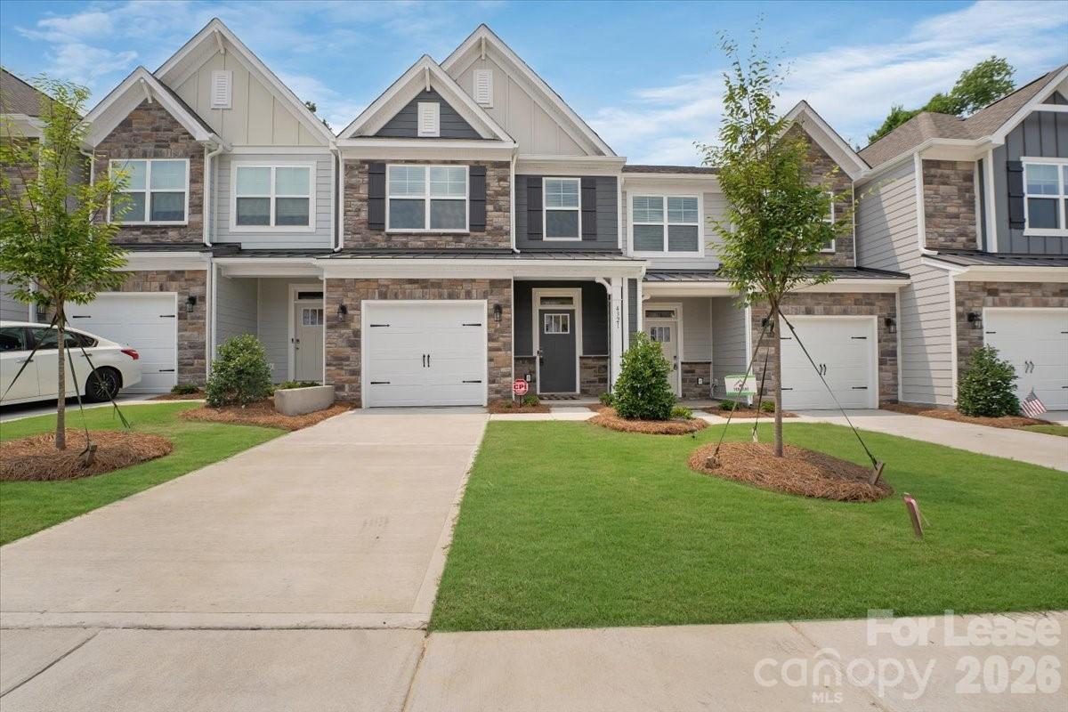 4321 Black Court