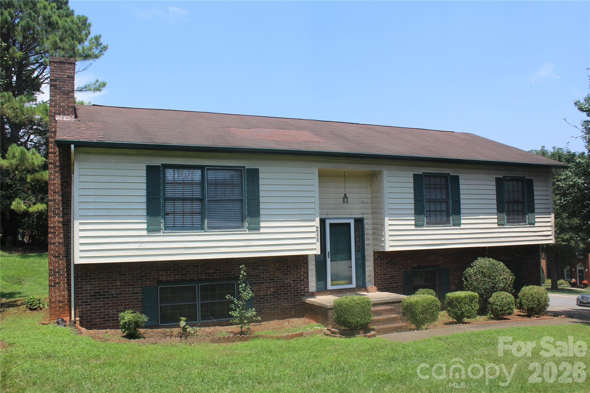 205 Inglewood Drive, Morganton