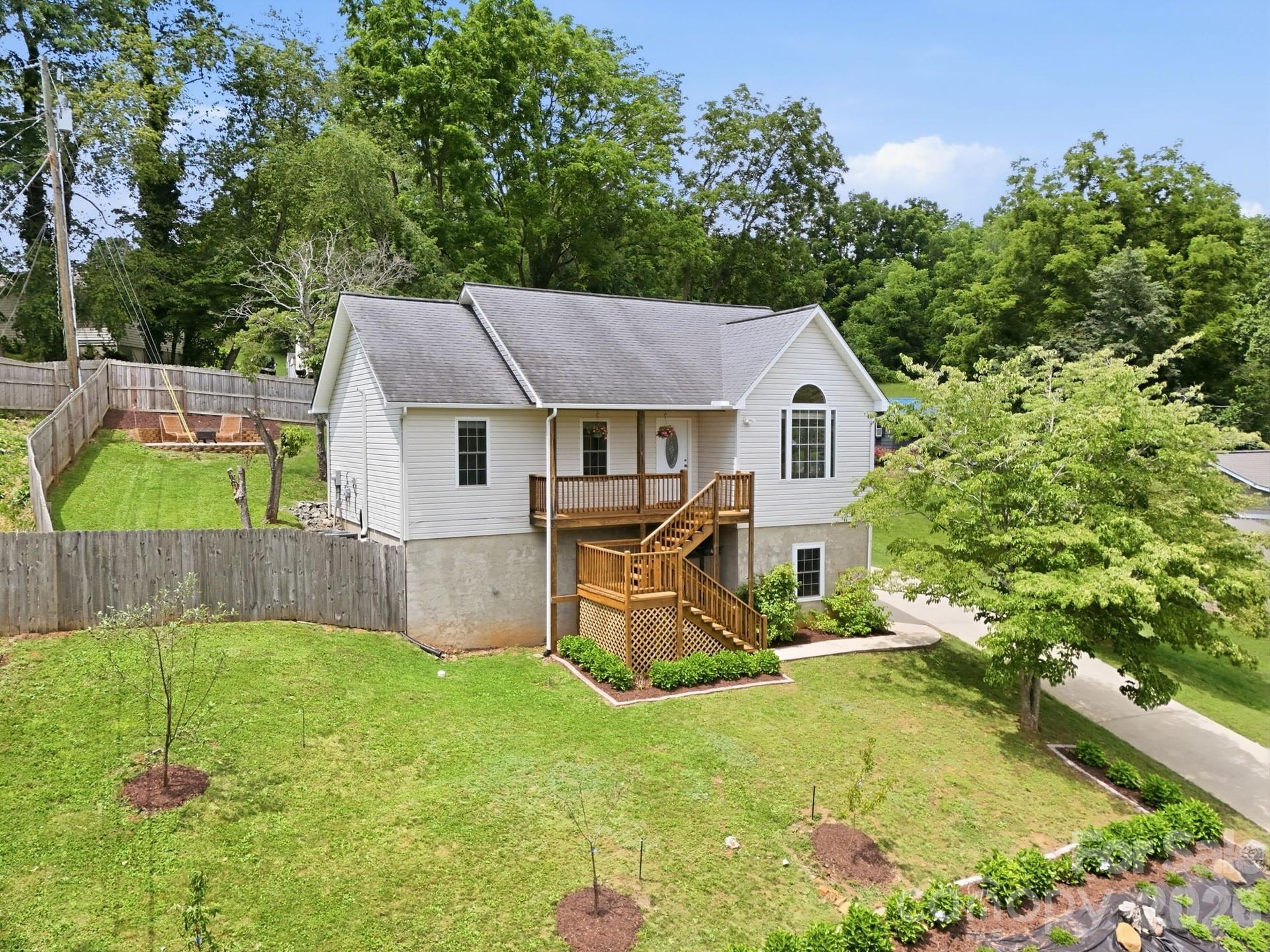 320 Meadowbrook Drive